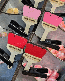 Paintbrush for ornament bar