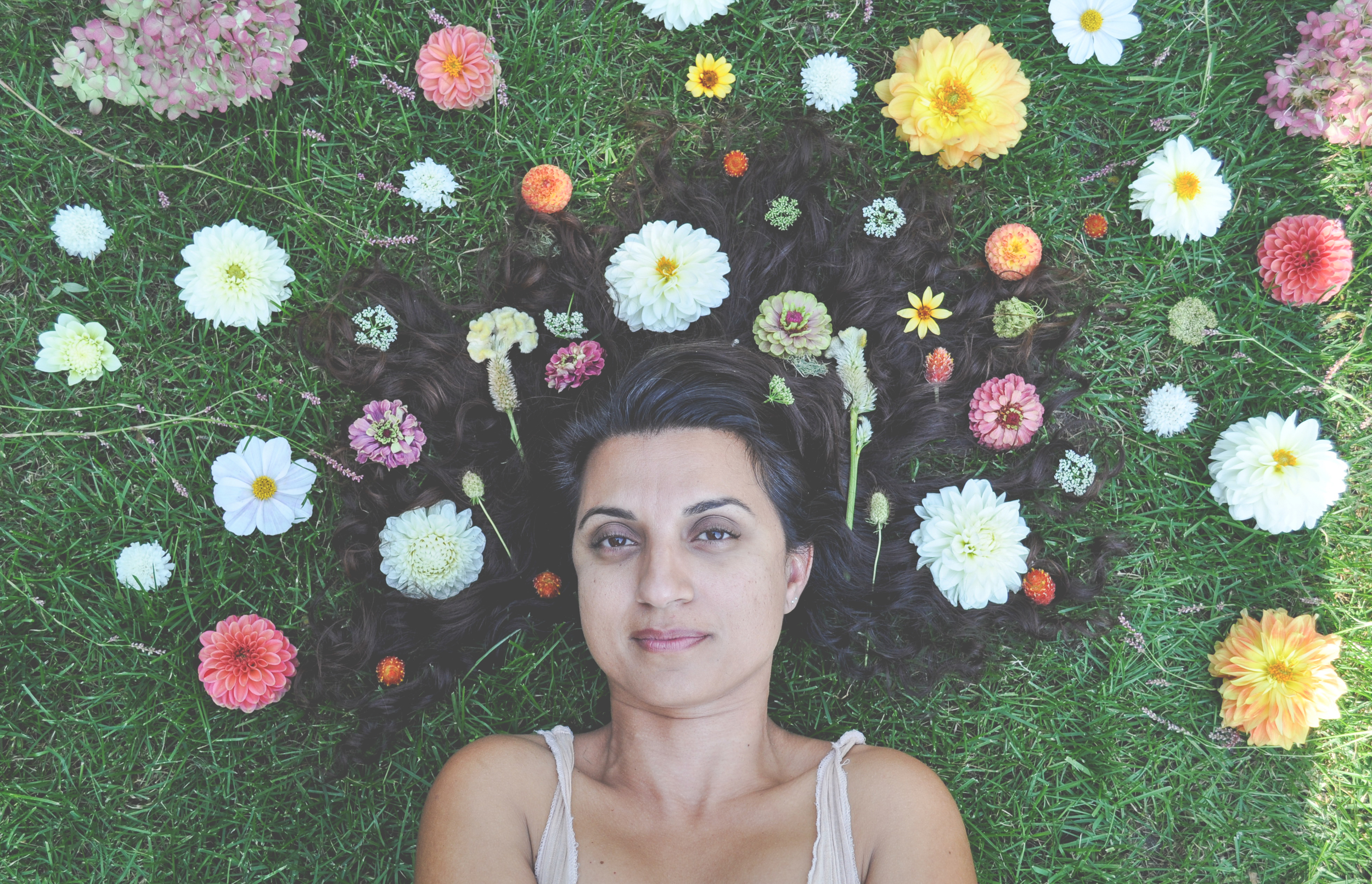 from the earth. May you find a spot of sun to lay in and a bloom to hold in these drifting fleeting days. Revel in it, behold it, cherish it. Cheerio my loves!