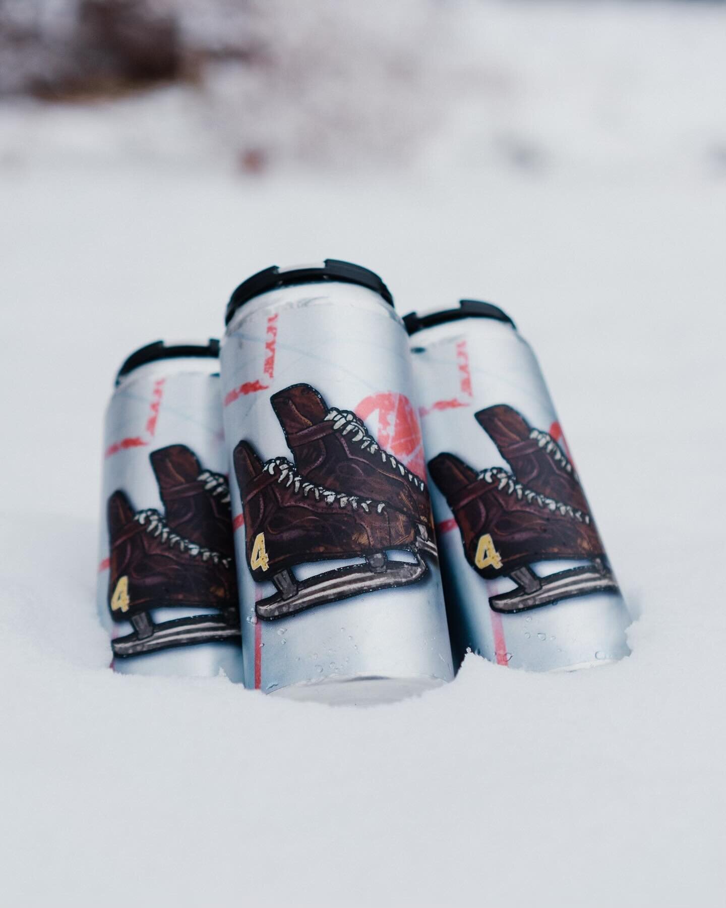 A fresh drop from our favorites down in the South Shore just hit for distribution in Maine @vitaminseabrewing 

Get this last, fresh drop of the year, for the holiday season from Vitamin Sea while it lasts. 

As always, check with your local Vland re