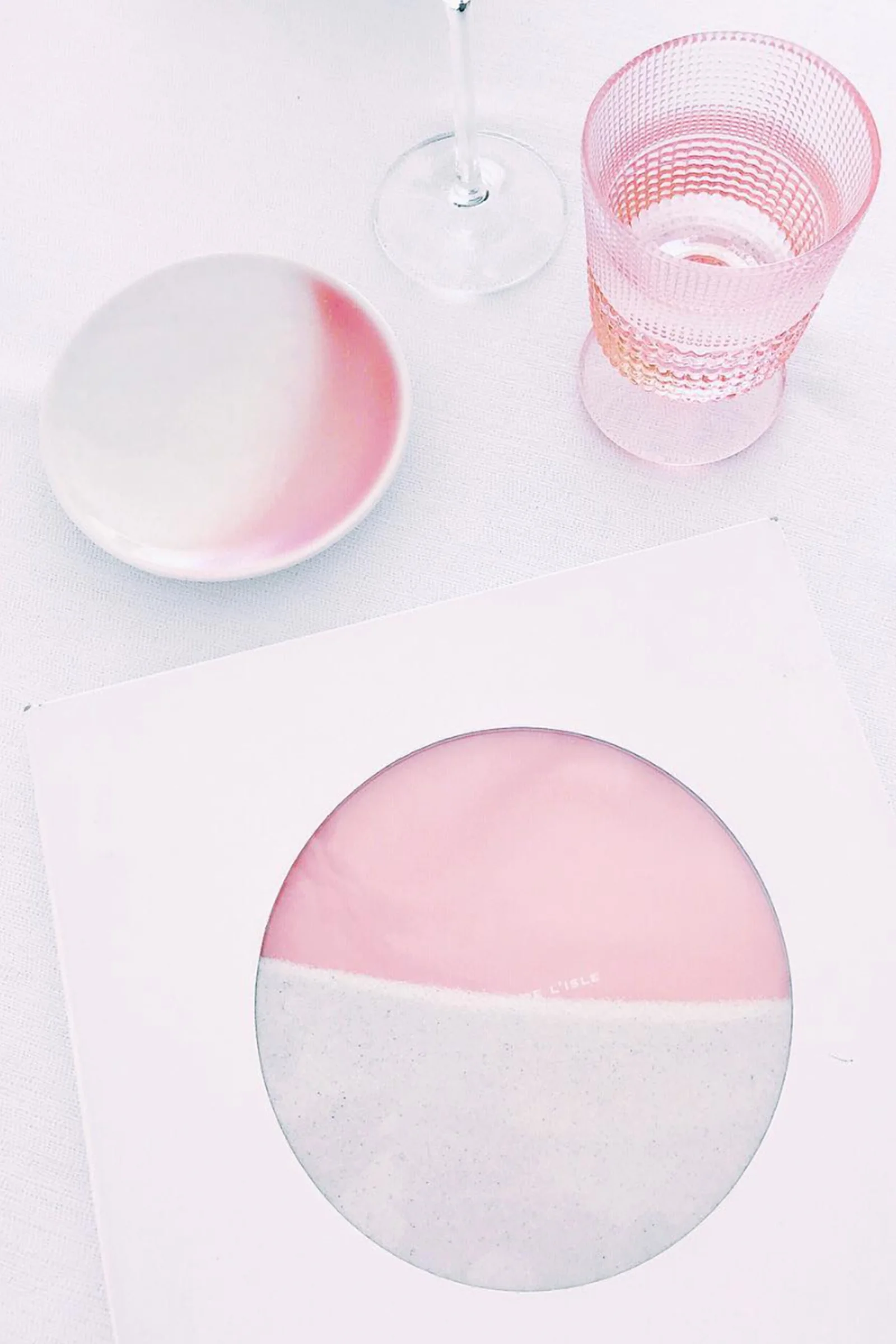 Pink Table Setting / Instagram Photo Ideas / Kelly Fiance Creative