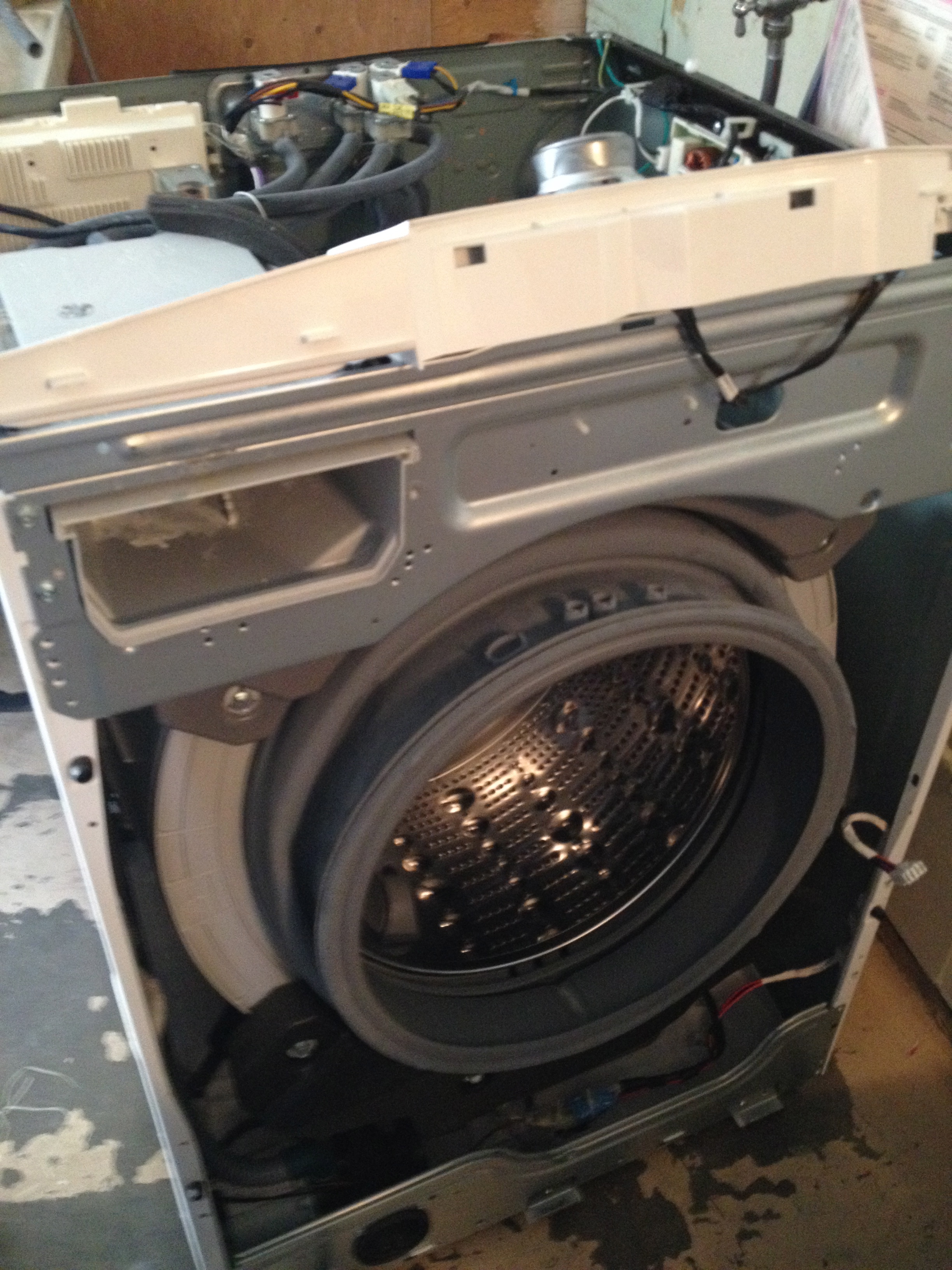 Washing Machine skeleton. It's a little scary getting to this stage and wondering if everything will go back together right.