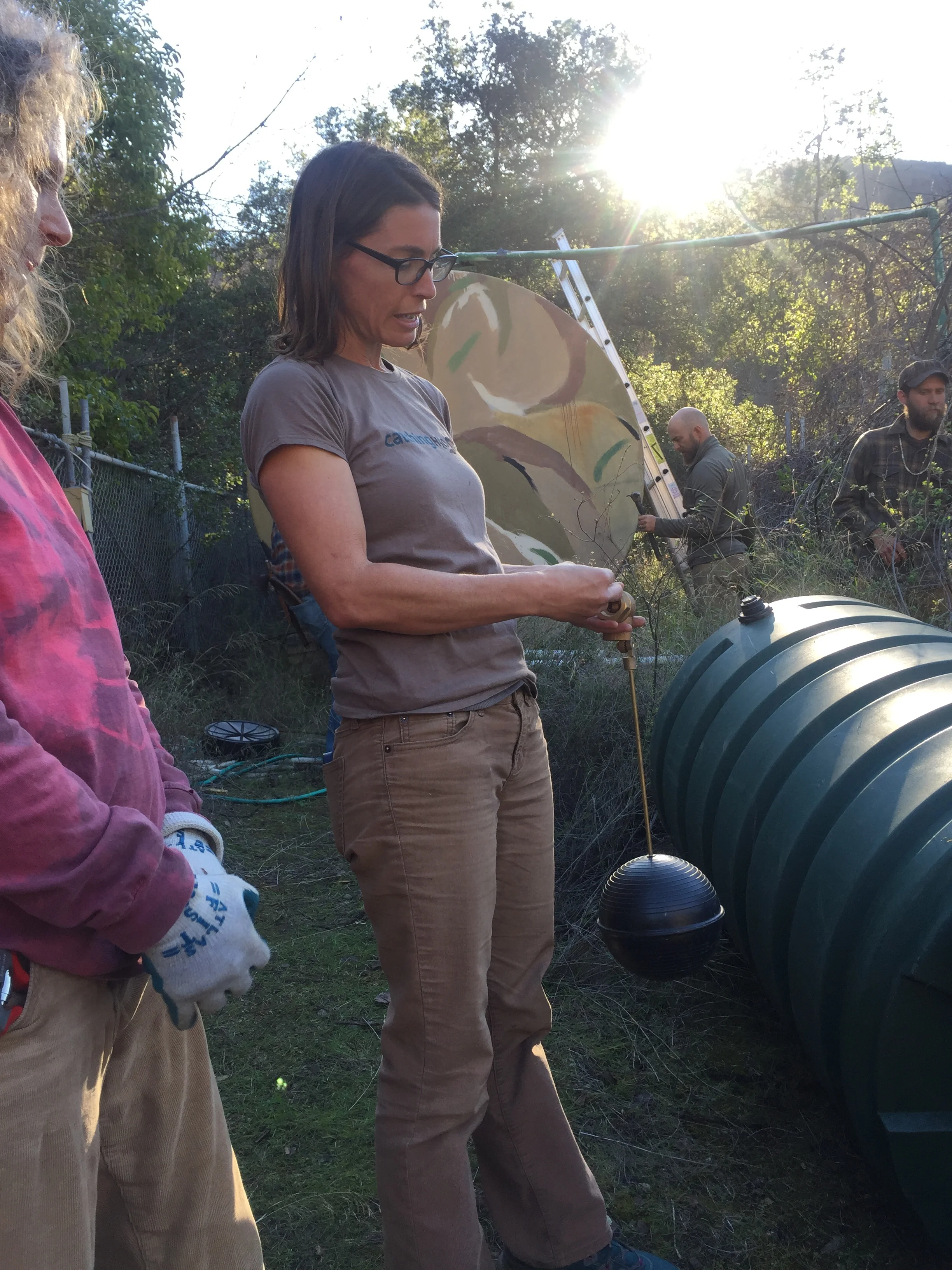 This mechanical float valve will automatically cause the water to be redirected to a different location once the tank fills with water.
