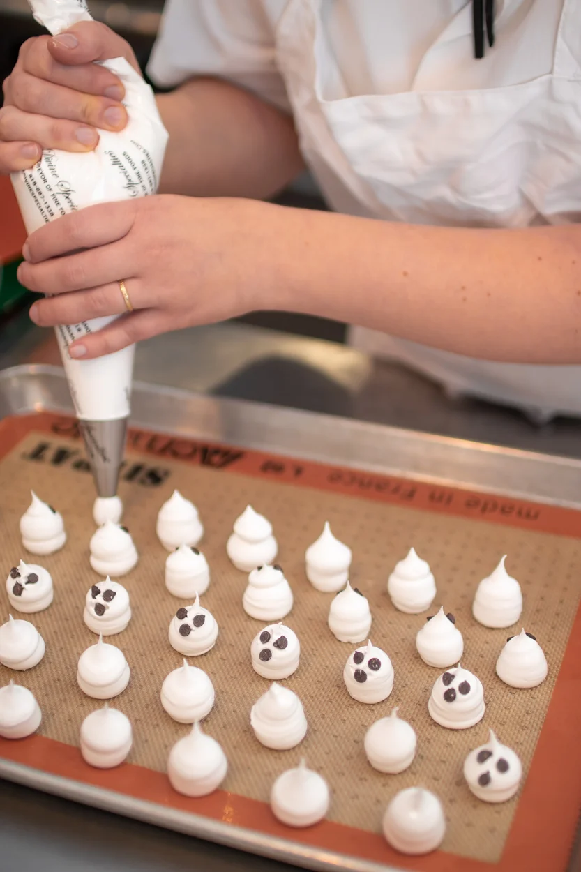 Ghost Meringues.jpg