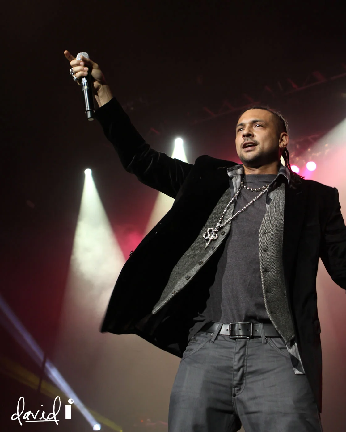 opt-Sean Paul 2415c.jpg