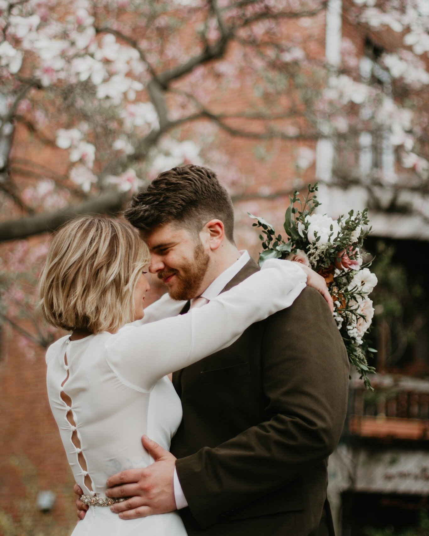 Congratulations, you made it! It's officially the first day of spring.
.
.
.
.
.
.
.
#BrownsRevolutionHallWedding #TroyNYWeddingPhotographer #SpringWeddingInTroy #MagnoliaWeddingBliss #ElegantBrownsWedding #CandidSpringMoments #AuthenticTroyNuptials 