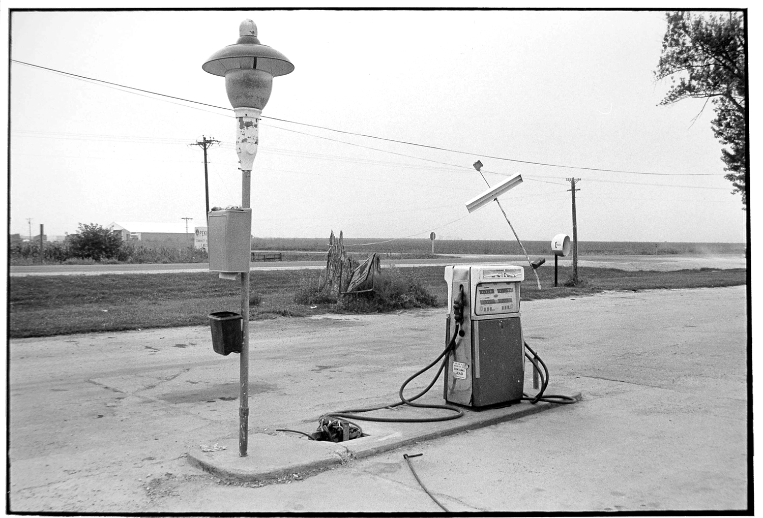 Gas Station-012-2.jpg