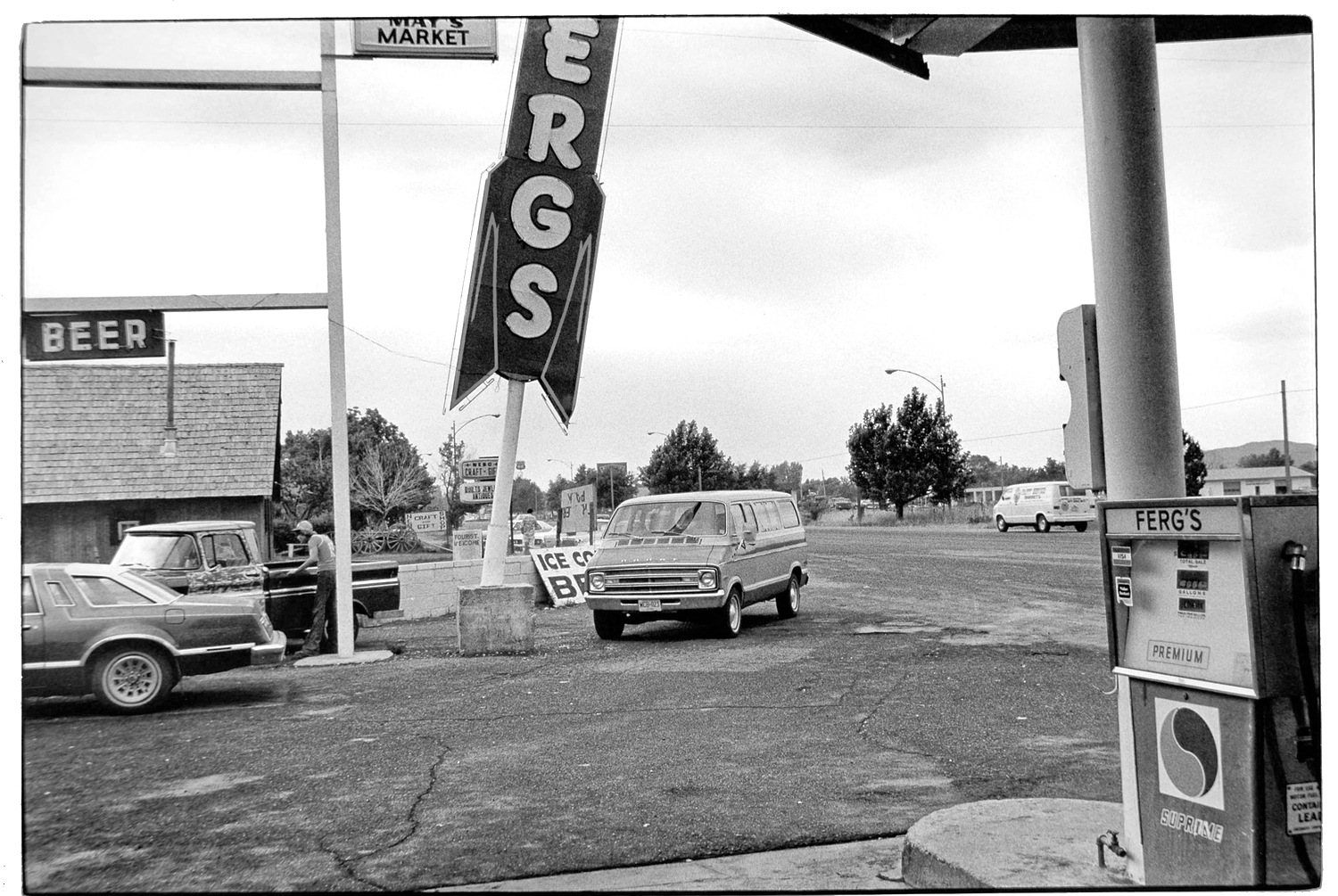 Gas Station-013-2.jpg