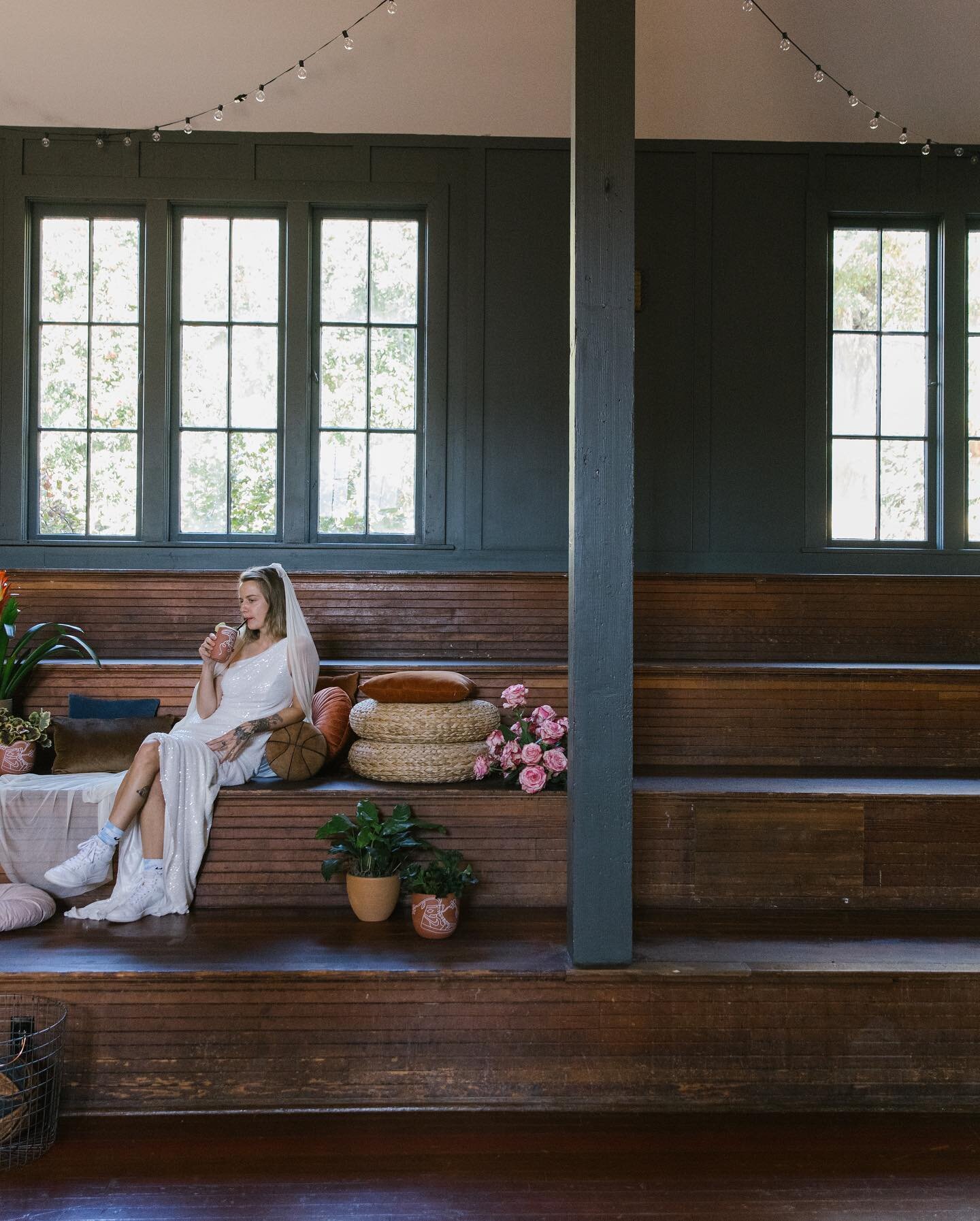 Obsessing over these gorgeous shots!

(Heh, get it? Shots 🏀🗑)

Shoot Concept + Styling @wildflower_portland
Coordination + Styling @zillaevents 
Venue @societyhotel
Photography @theresaisabear&nbsp;&nbsp;
Videography @kilenmurphy
Dress @theenglishd