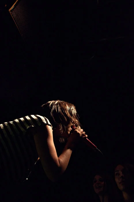 oThe-Material_The-Wire-07-2011_7.jpg