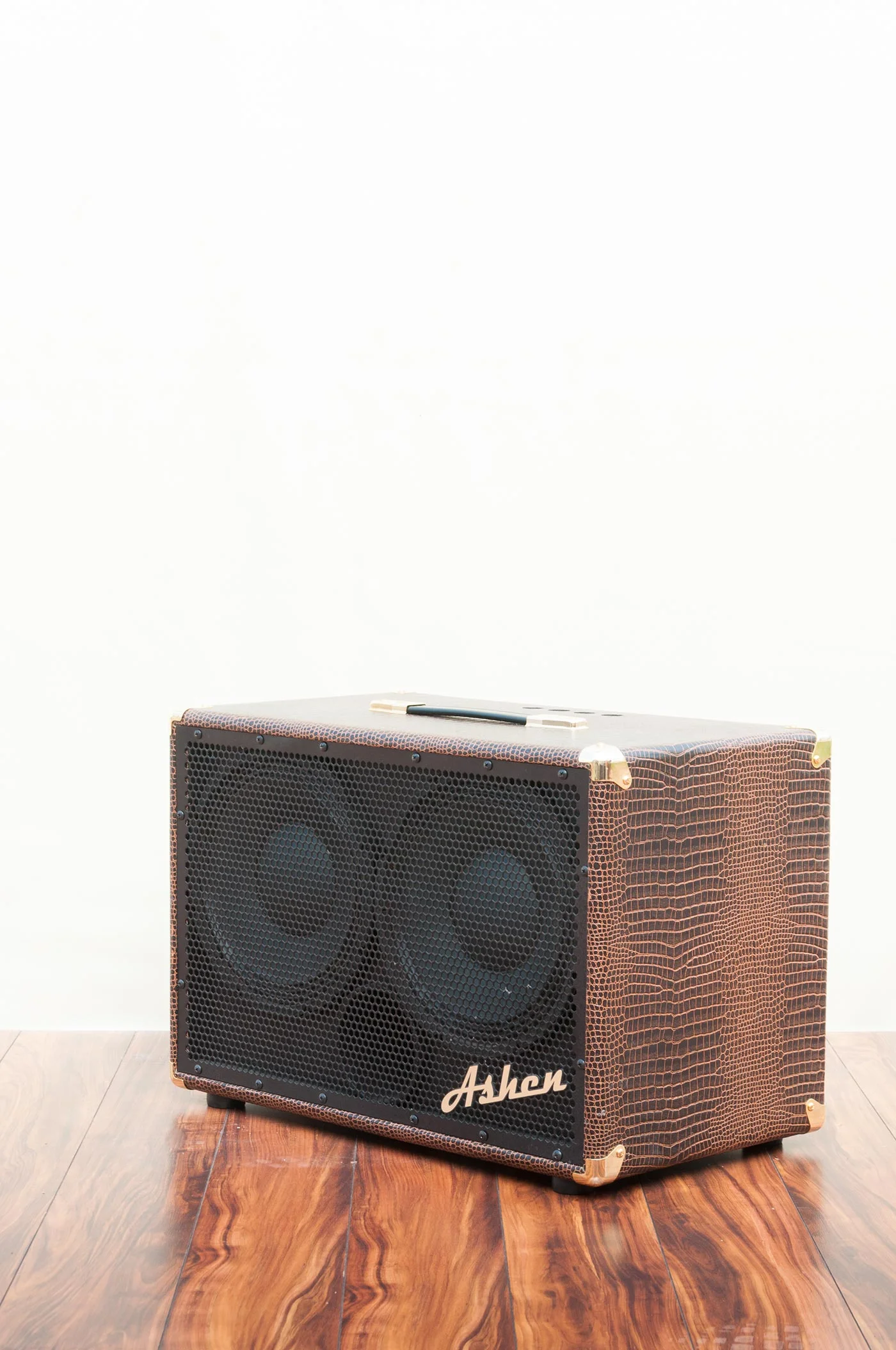 Ashen-Amps-Product-Shoot-14.jpg