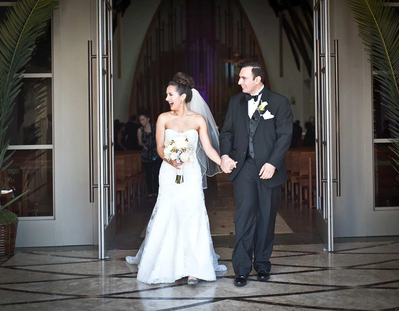 Monica-Oscar-Martinez-Wedding-215s.jpg