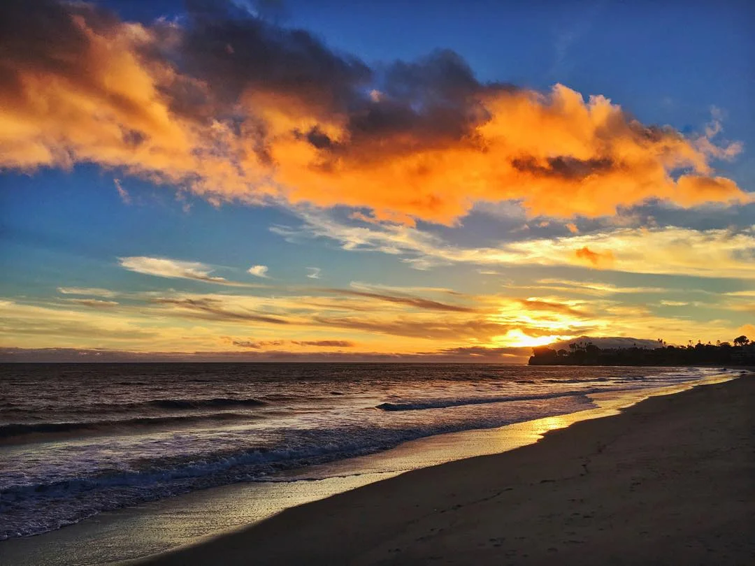 wait-but-this-is-a-real-place-guys-gorgeous-sunset-on-the-beach-in-santabarbara-chilly-but-technicolor-dreamworld-adventure-wanderlust-travel-letsgo-355365_23383938523_o.jpg
