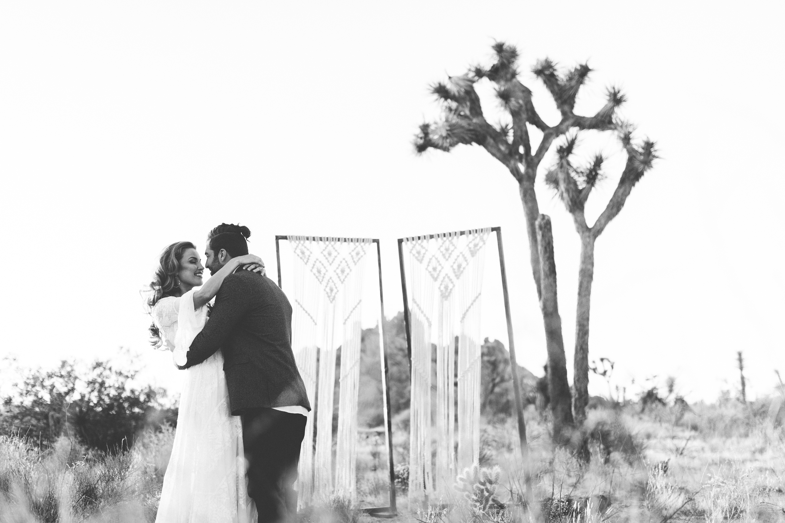 sMagdalena + Yoan - Elopement, Joshua Tree CA-43.jpg