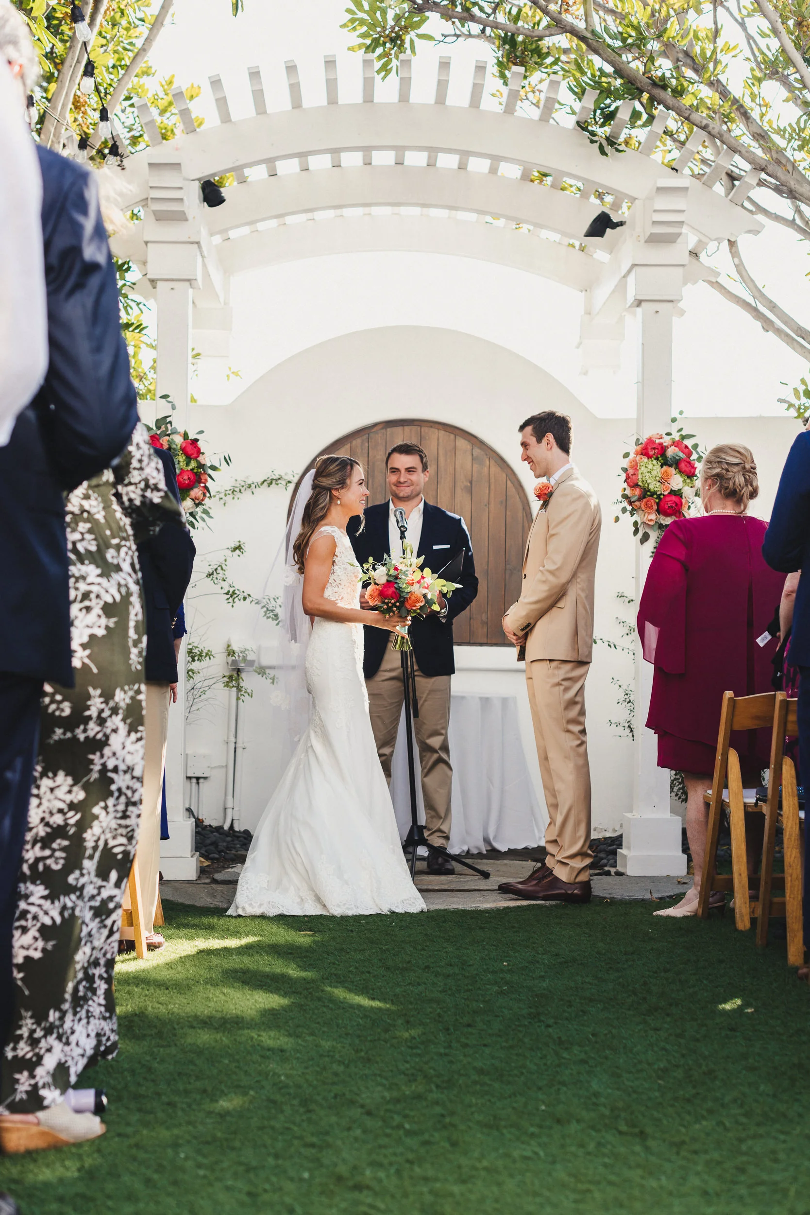 sL + E - Verandas Manhattan Beach - 06 Ceremony-12.jpg