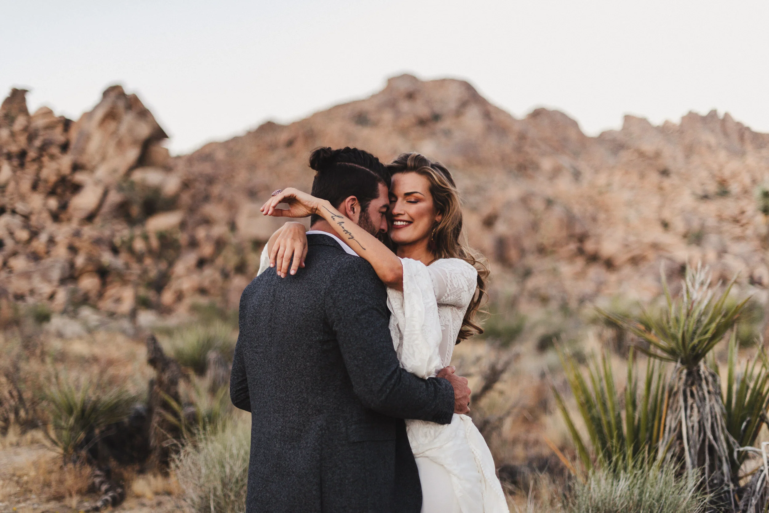 sMagdalena + Yoan - Elopement, Joshua Tree CA-111.jpg