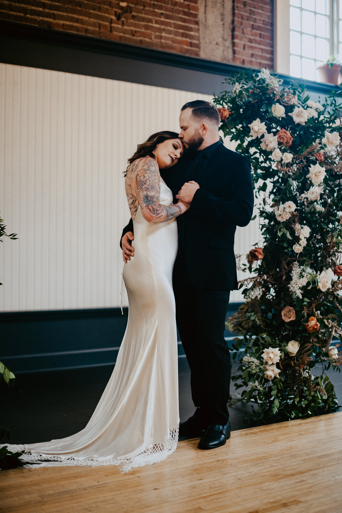 sMaggie + Nathan - Portland Downtown Wedding - IG Vaughntastic-39.jpg