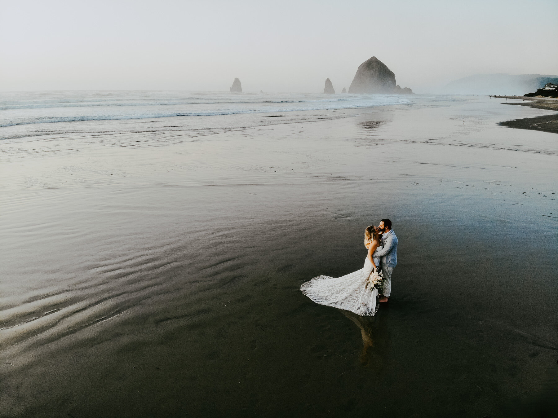 sKendra + Tim - Cannon Beach Oregon Wedding - IG Vaughntastic-94.jpg