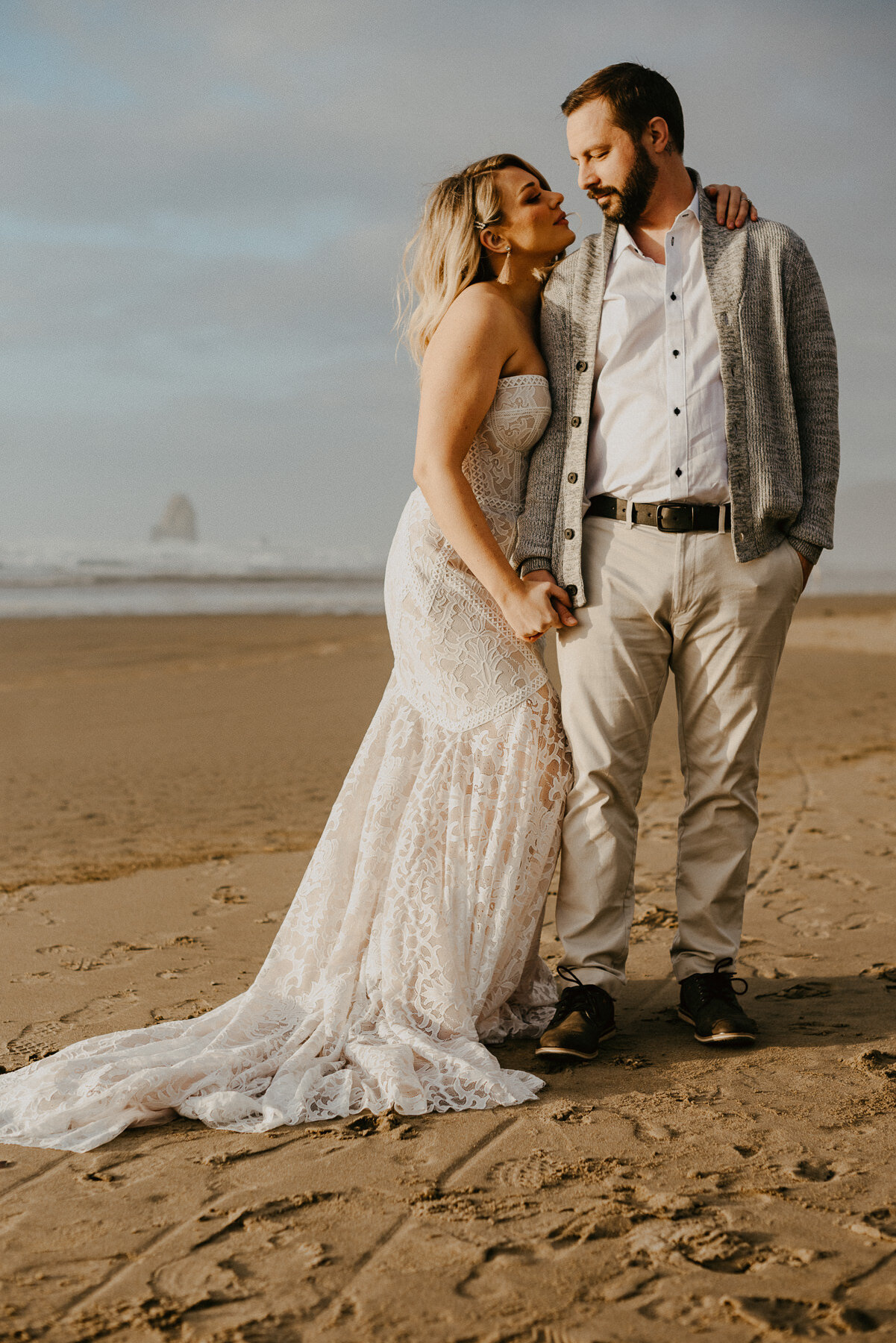 sKendra + Tim - Cannon Beach Oregon Wedding - IG Vaughntastic-115.jpg