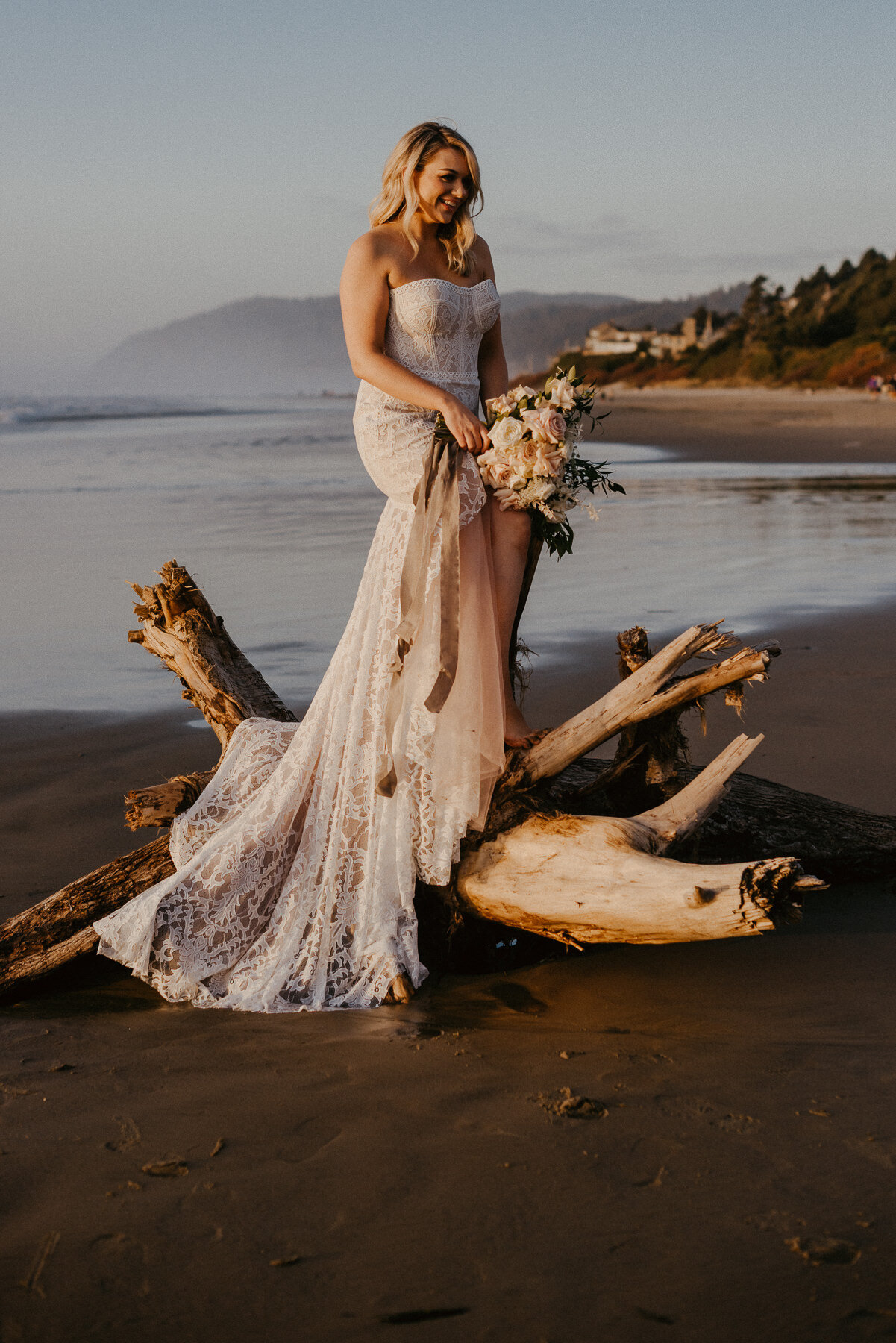 sKendra + Tim - Cannon Beach Oregon Wedding - IG Vaughntastic-169.jpg