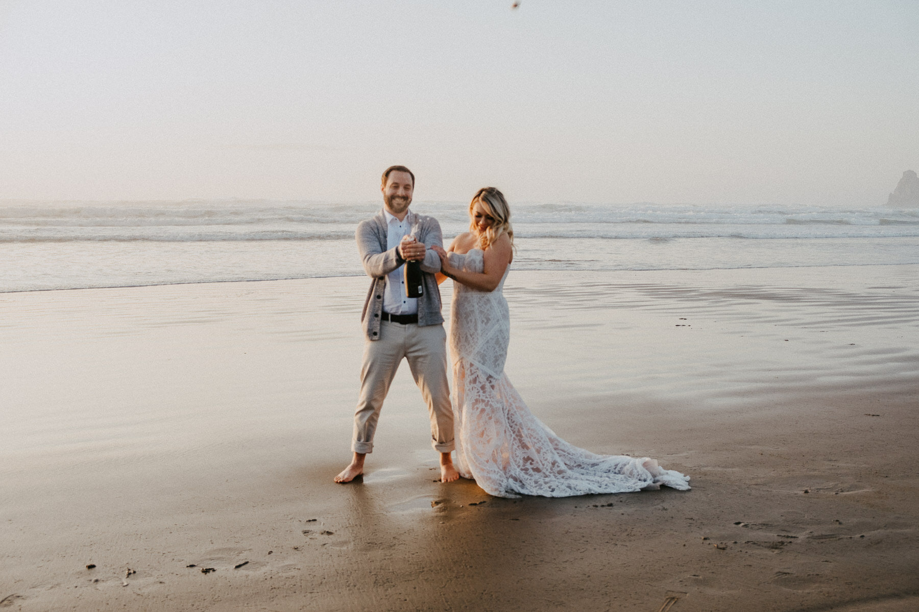 sKendra + Tim - Cannon Beach Oregon Wedding - IG Vaughntastic-207.jpg