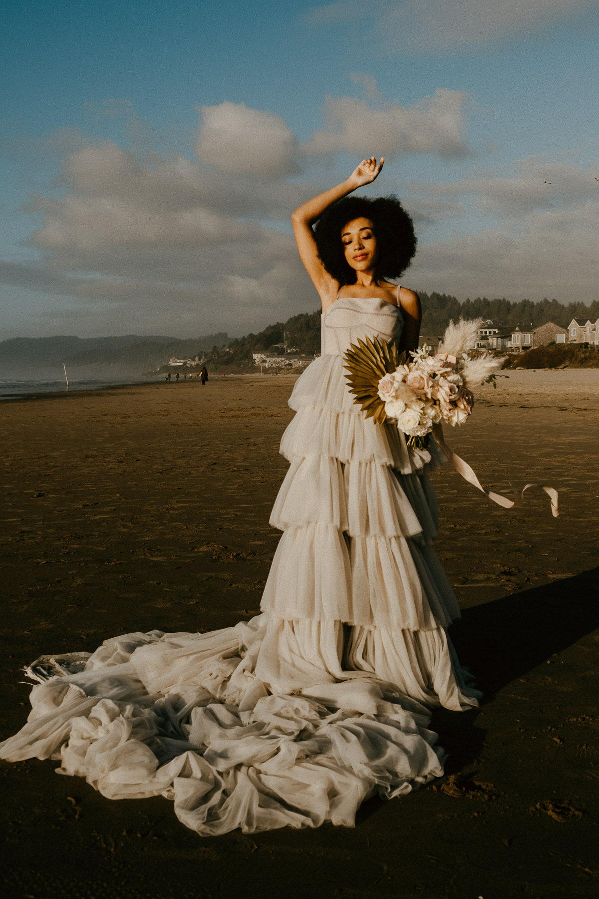 sAmber - Cannon Beach Bridal Editorial - IG Vaughntastic-12.jpg