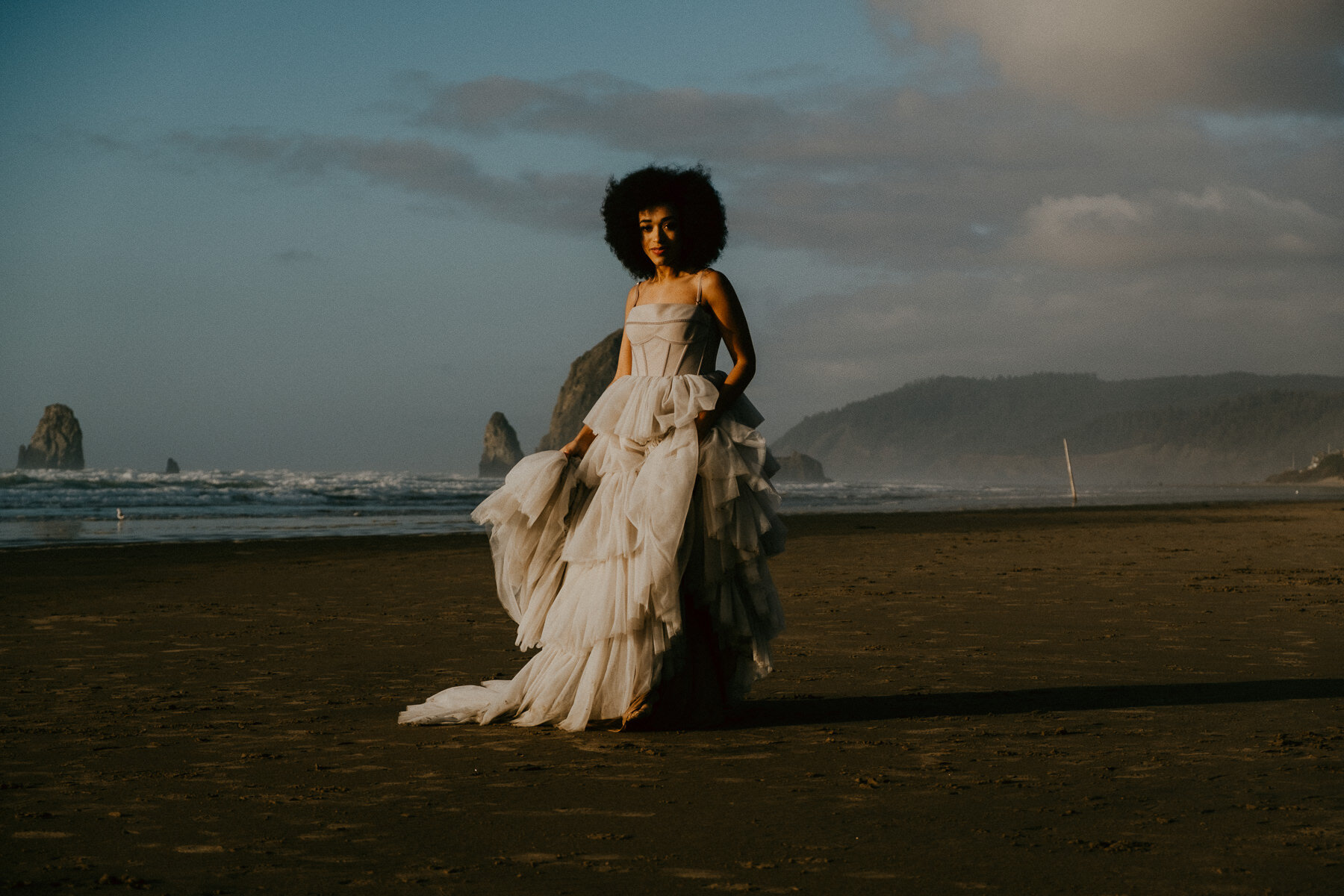 sAmber - Cannon Beach Bridal Editorial - IG Vaughntastic-29.jpg