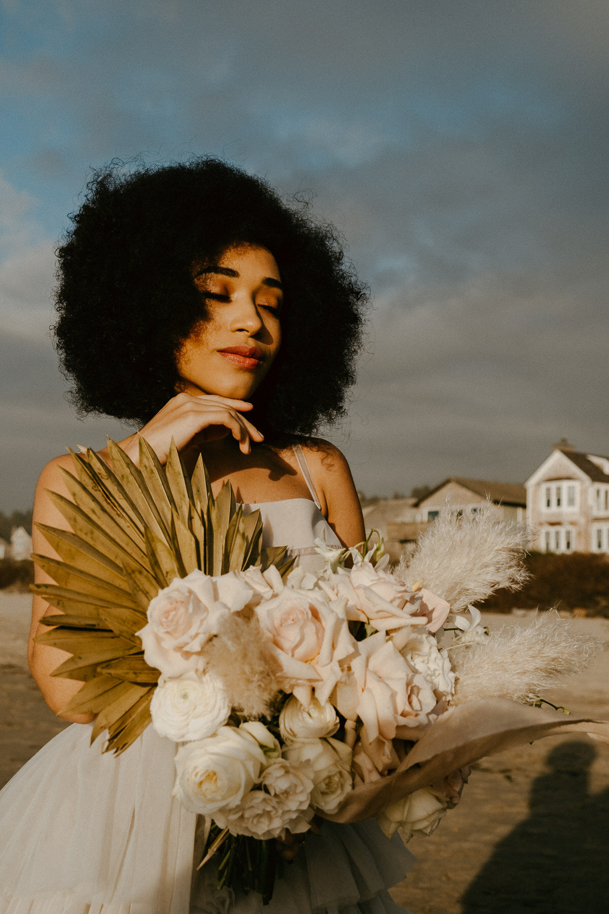 sAmber - Cannon Beach Bridal Editorial - IG Vaughntastic-91.jpg