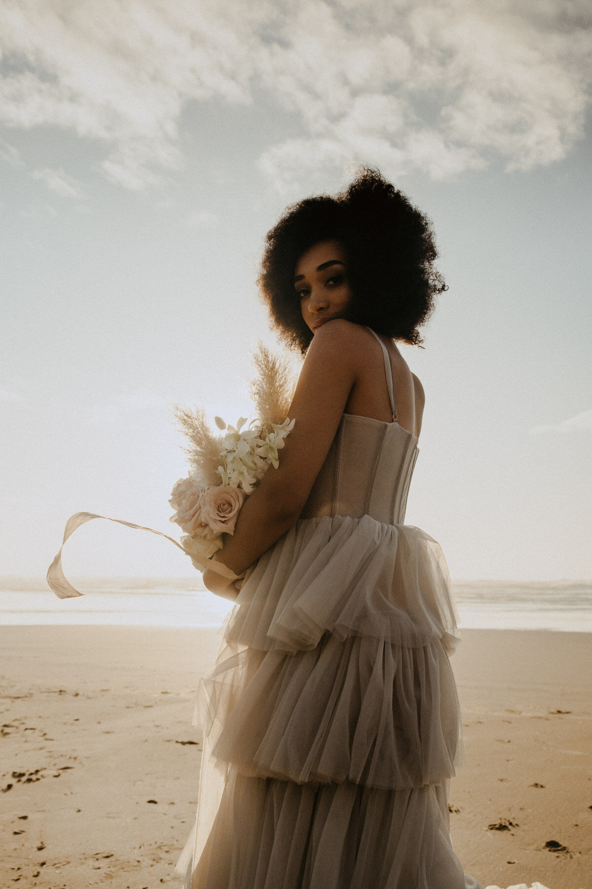 sAmber - Cannon Beach Bridal Editorial - IG Vaughntastic-101.jpg