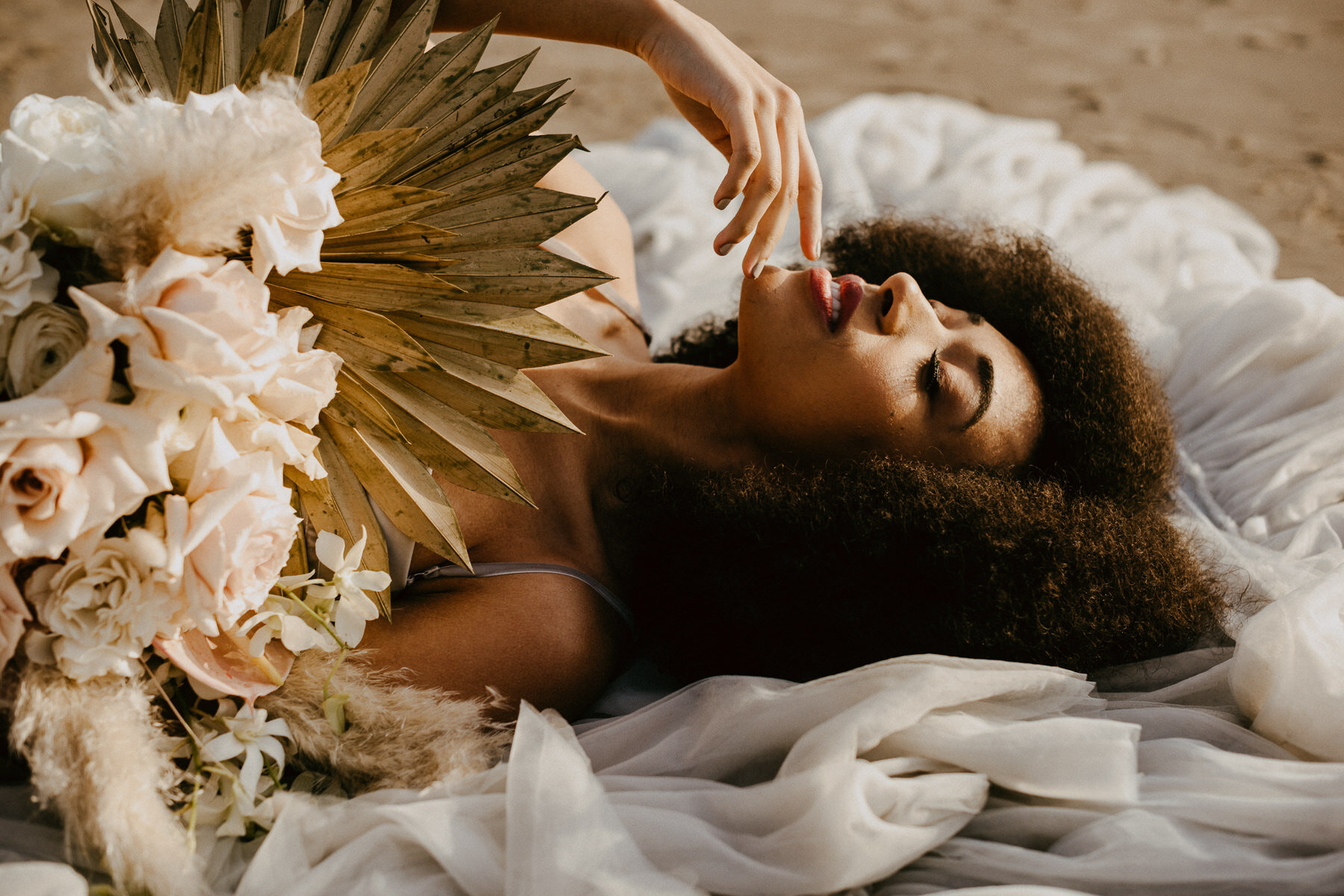 sAmber - Cannon Beach Bridal Editorial - IG Vaughntastic-152.jpg