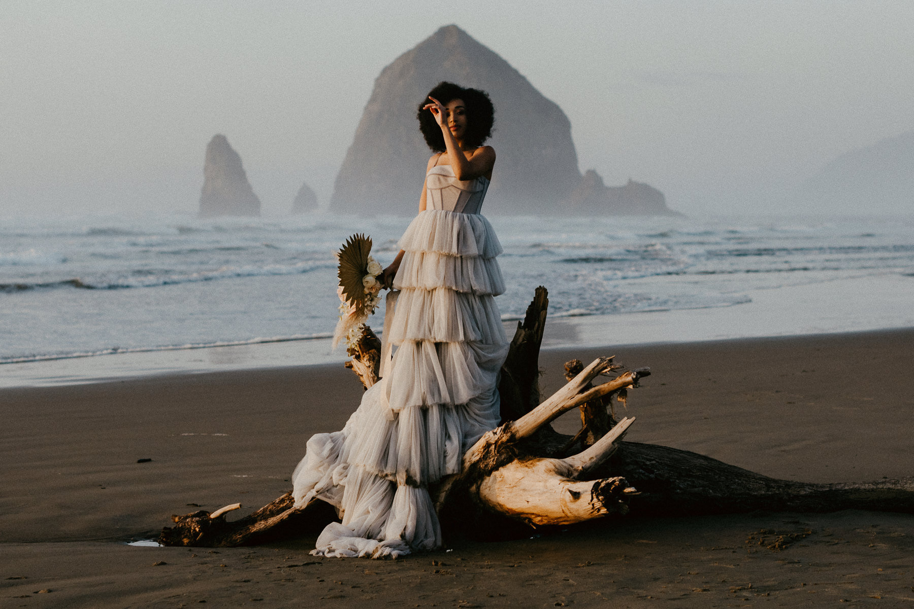 sAmber - Cannon Beach Bridal Editorial - IG Vaughntastic-228.jpg