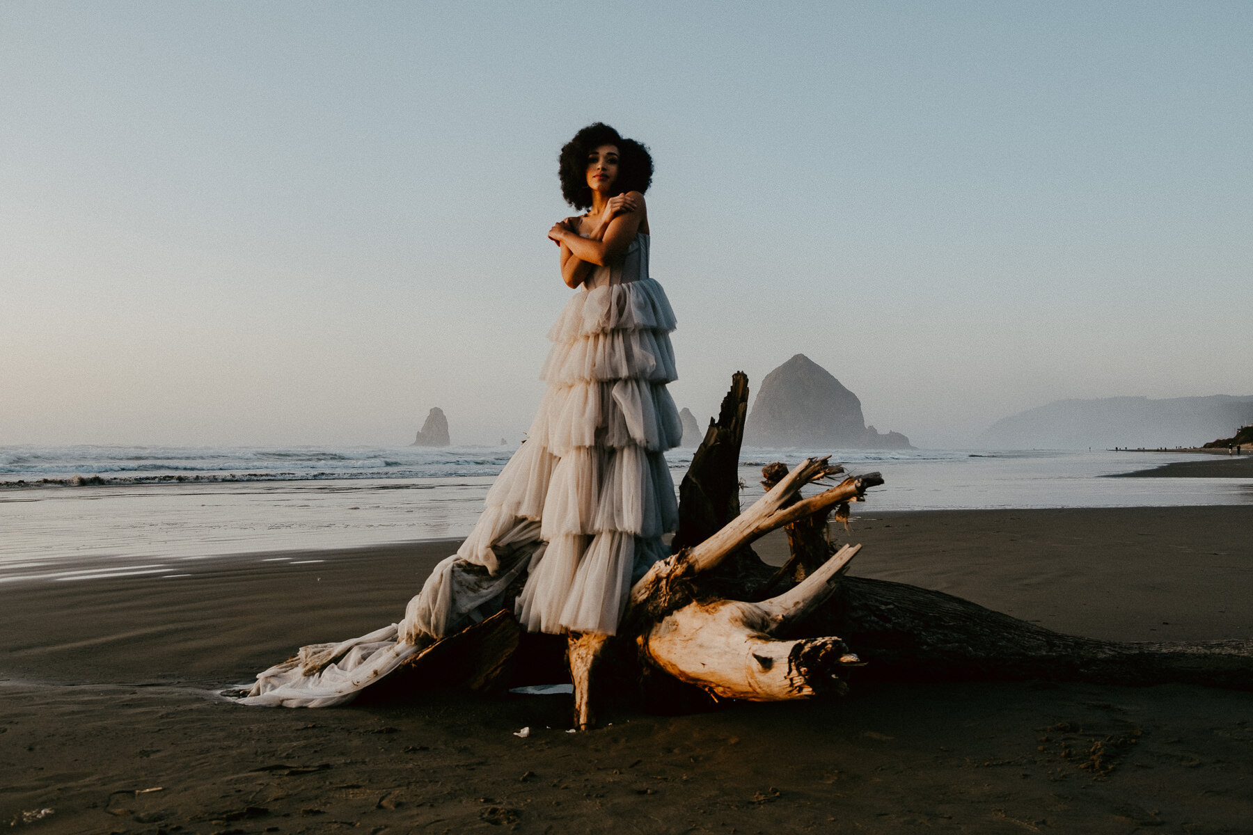 sAmber - Cannon Beach Bridal Editorial - IG Vaughntastic-238.jpg