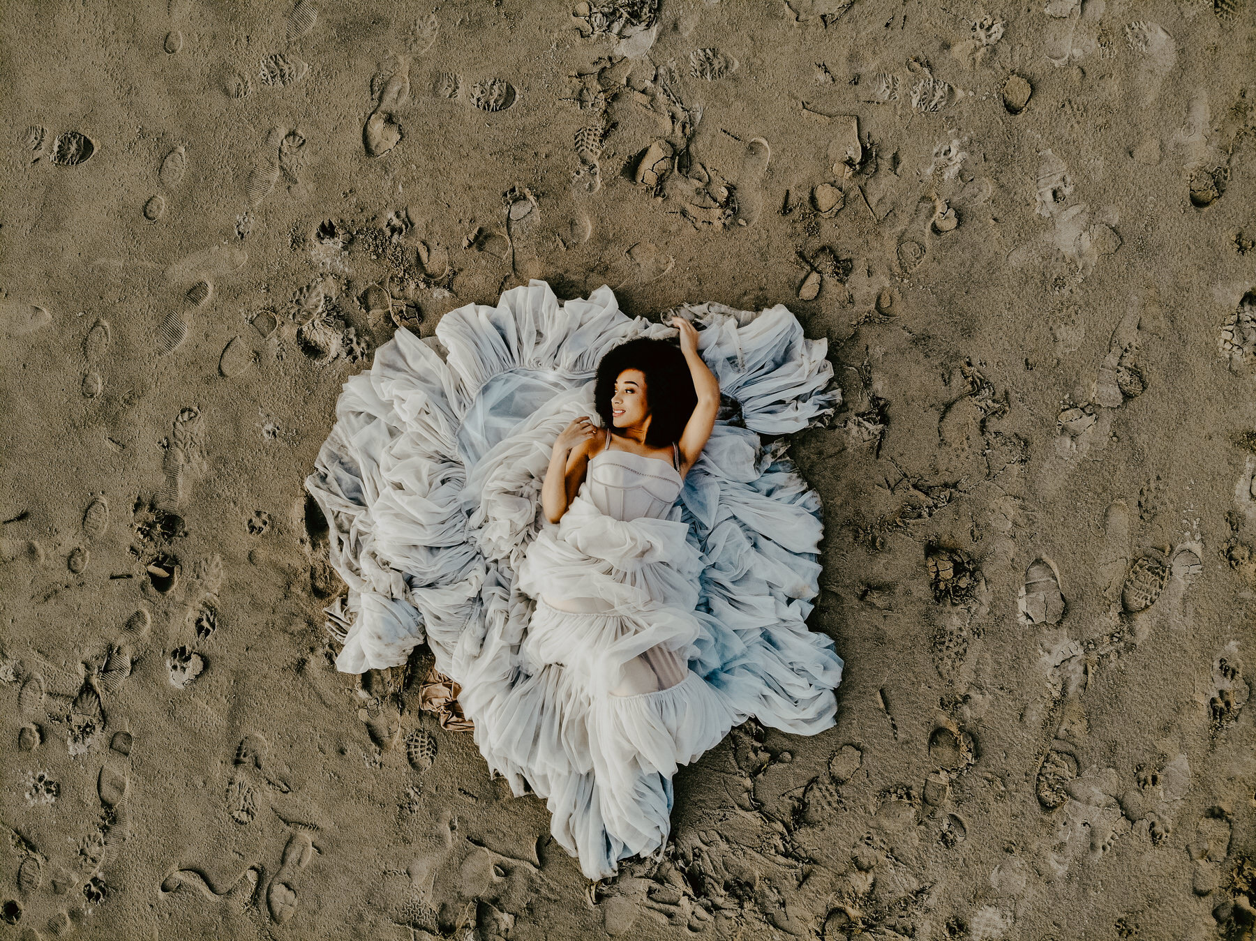 sAmber - Cannon Beach Bridal Editorial - IG Vaughntastic-143.jpg