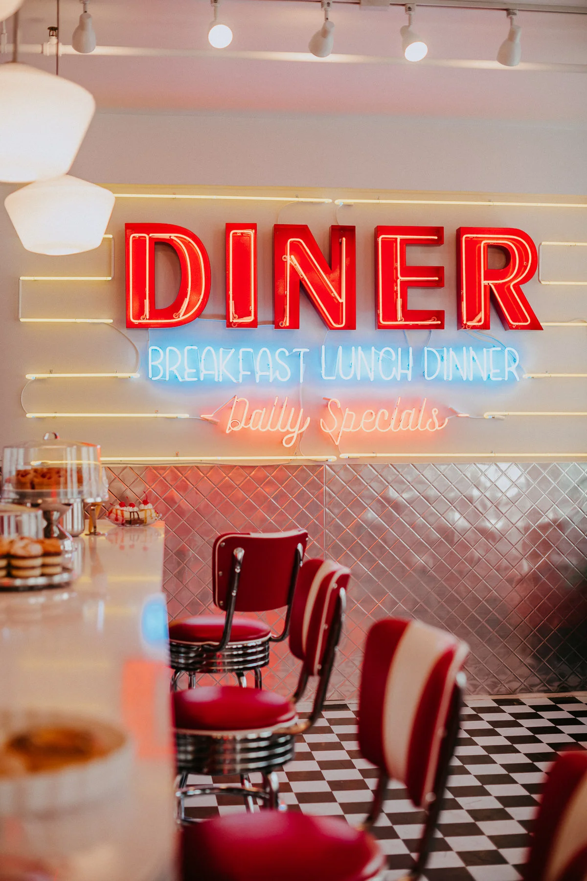 sTGS Diner Sessions - IG Vaughntastic - BTS and Group Shots-1.jpg