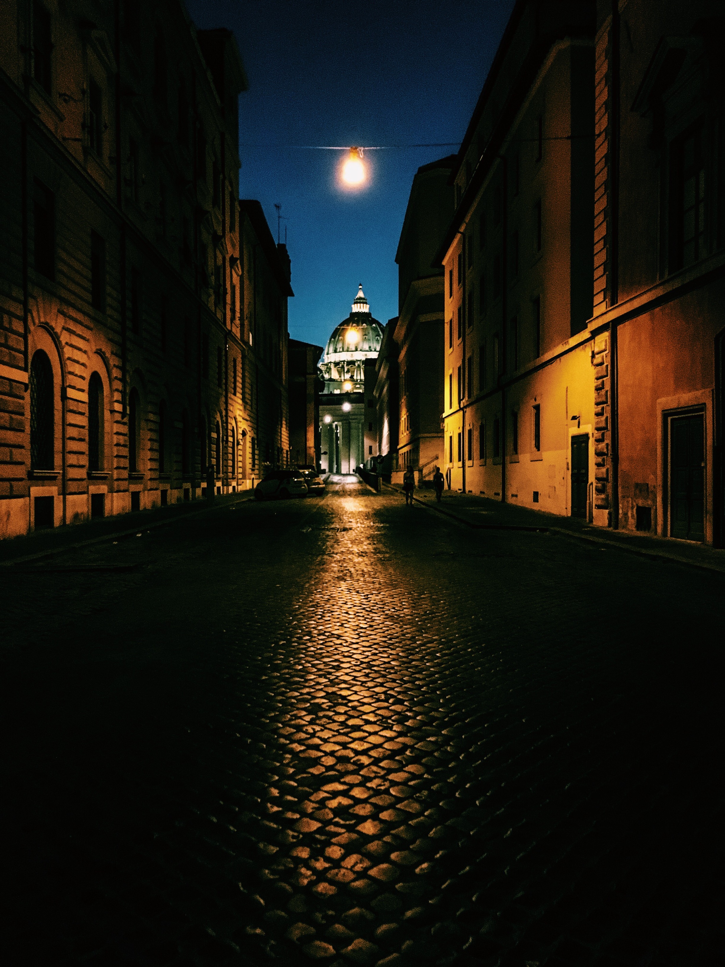 20. Nights are for night walks.