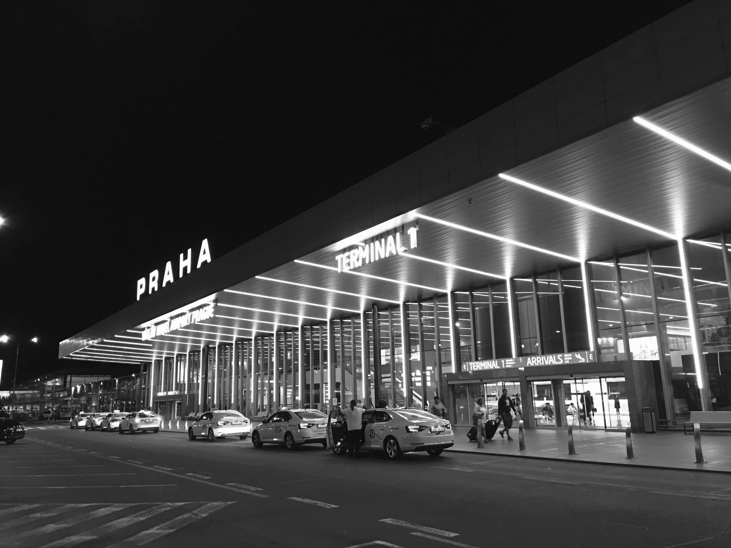 Praha, Airport.