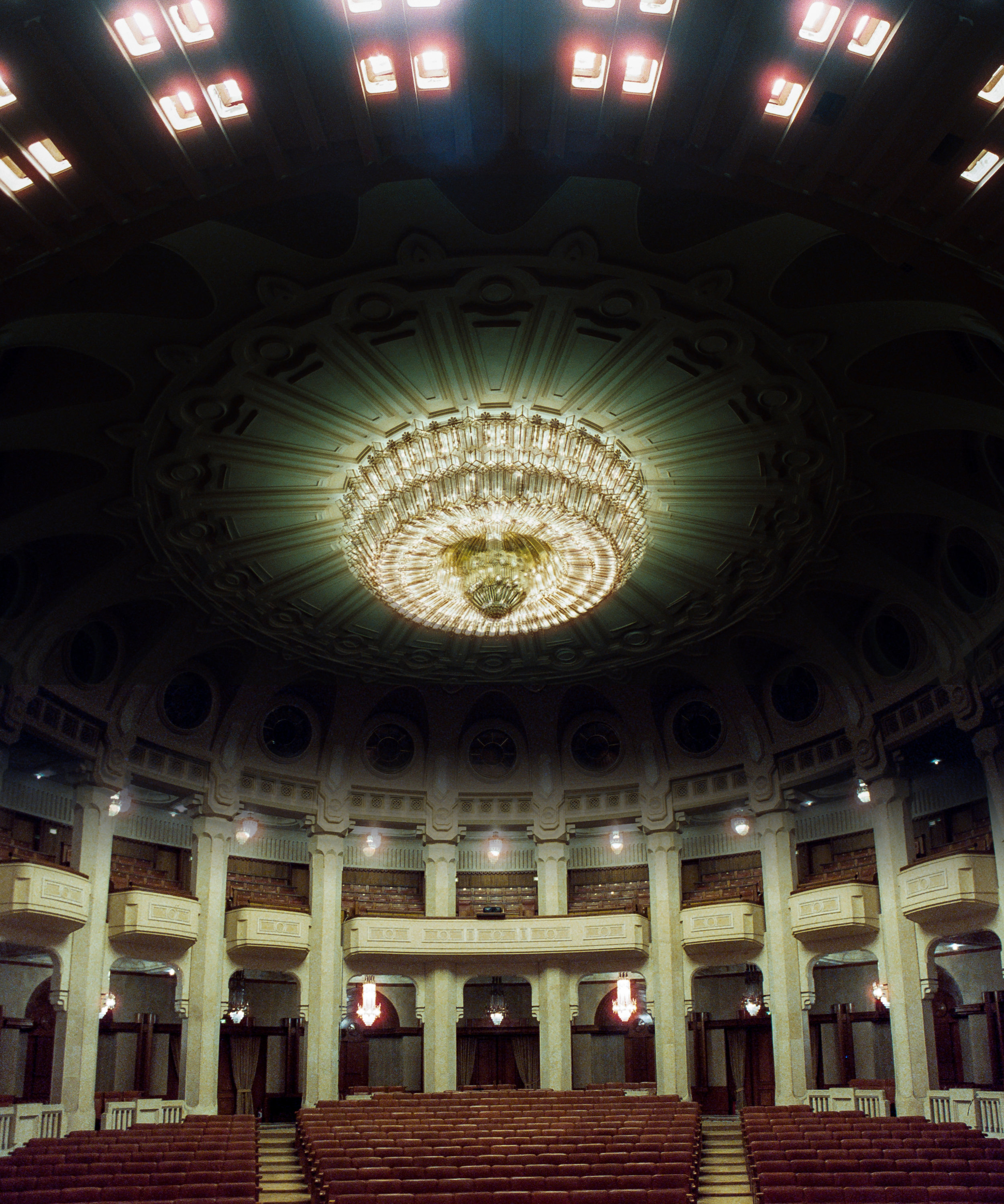 Stunning interior details. 2x photos, stitched to achieve the balance between the different light settings in the scene.