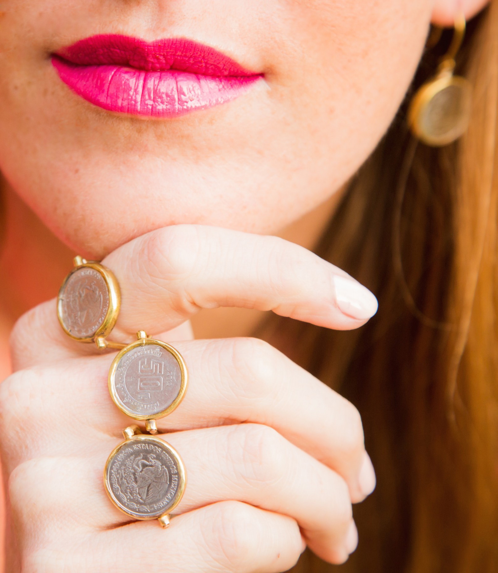 moneda body1 web.jpg