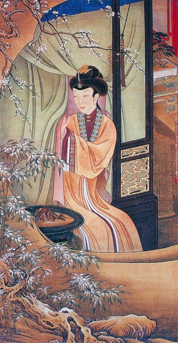 4,烘爐觀雪: 仕女臨窗而坐,輕掀帳帷,觀雪賞梅。戶外翠竹披霜帶雪,遇寒不凋,顯現出頑強的生命力;白色臘梅則以“萬花敢向雪中擊,一樹獨行天下春”的風韻盡情綻放。梅花不僅是著名的觀賞花,又以花分五瓣,而擁有“五福花”的美稱,被人們用以寓意幸福、長壽、吉祥。