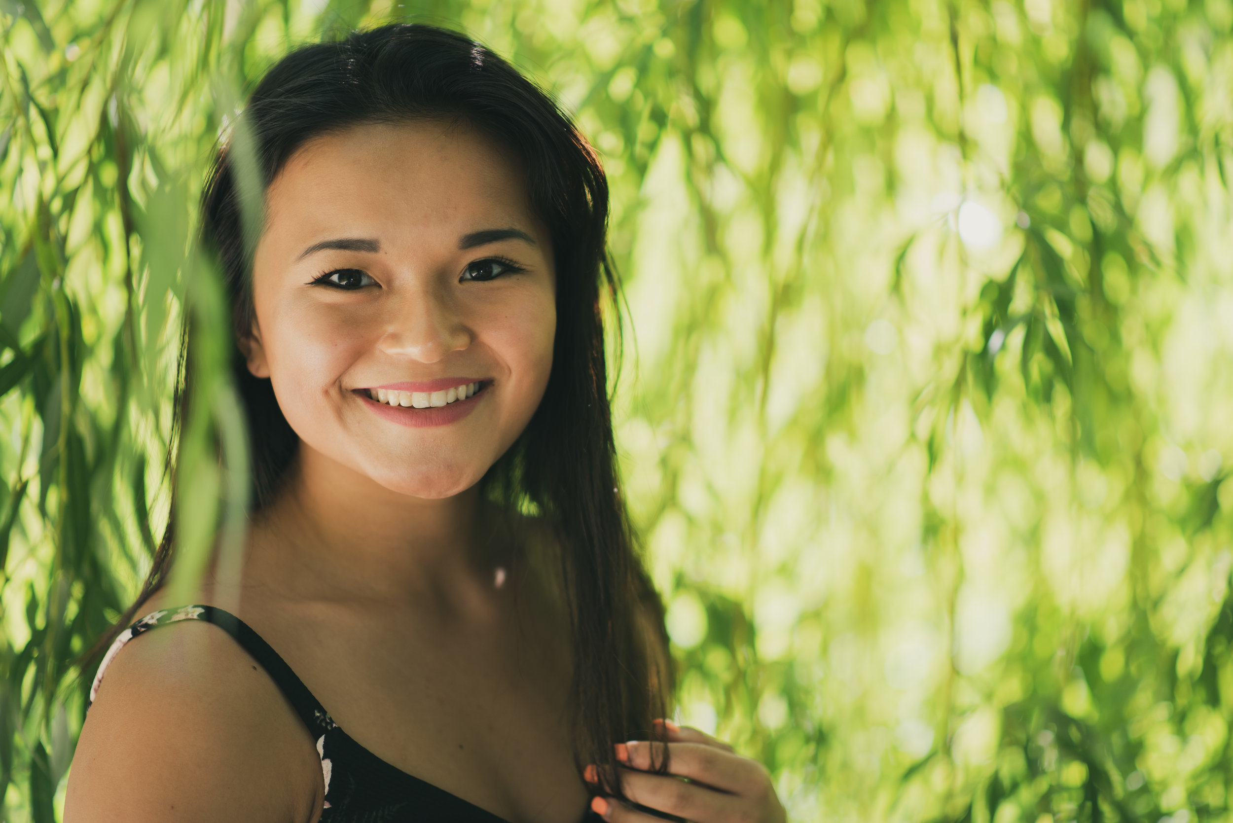 Willow Tree Senior Portrait at Frontier Park