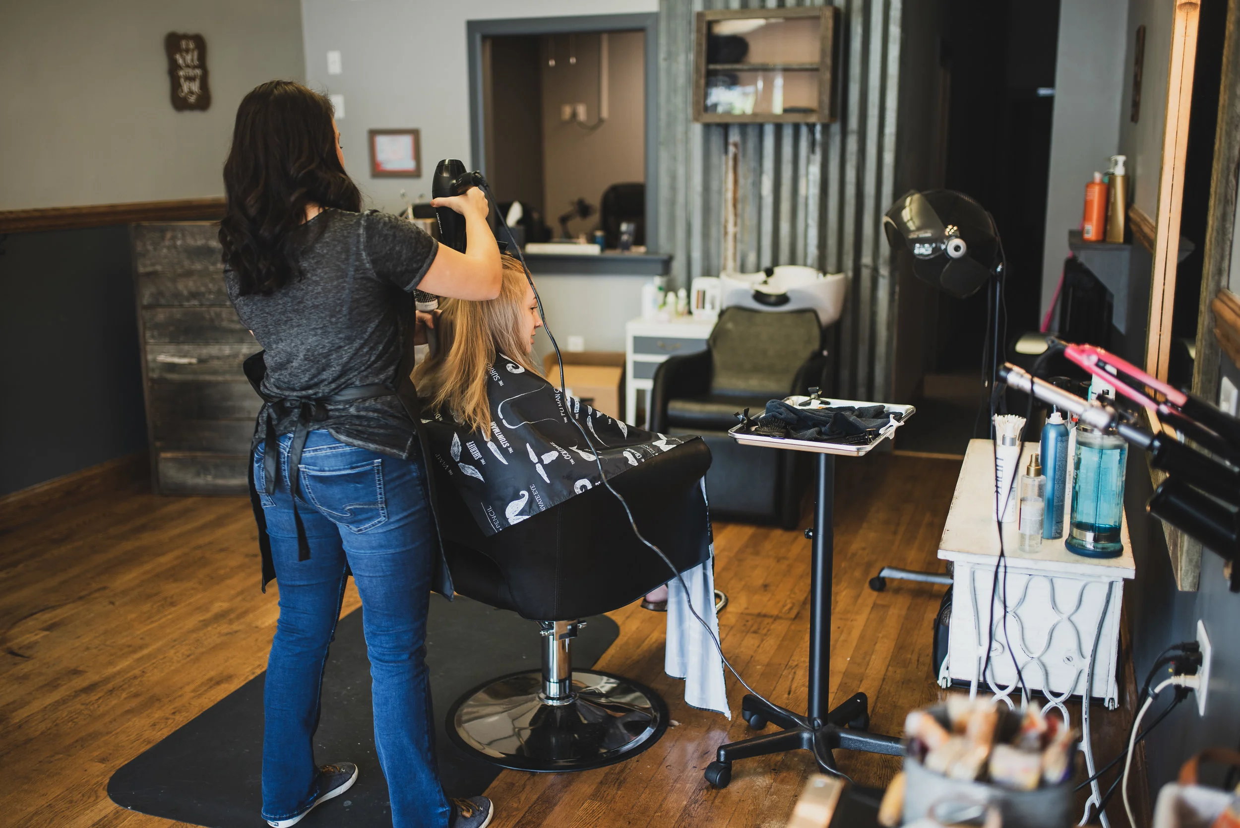 Salon Environment
