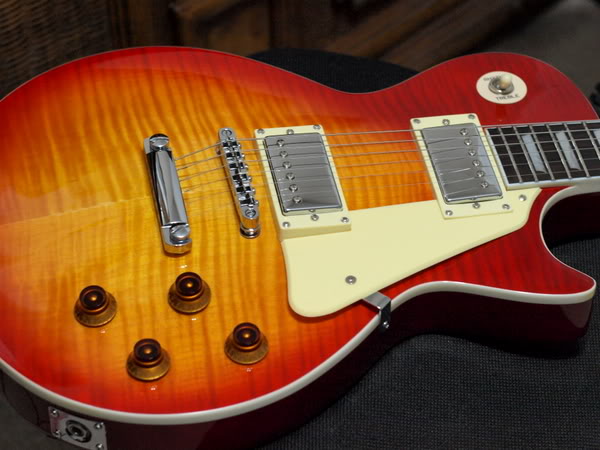 fake-gibson-les-paul.jpg