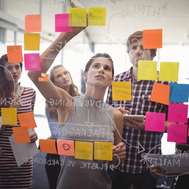 Happy Friday!!! 💜 We now have Fall registration open @ NYU for &ldquo;Designing for Digital Advertising&rdquo; &mdash; open to the public &mdash; held at NYU&rsquo;s School of Professional Studies! (One of my favorite topics I 💜 teaching ☺️!!)
#
Si