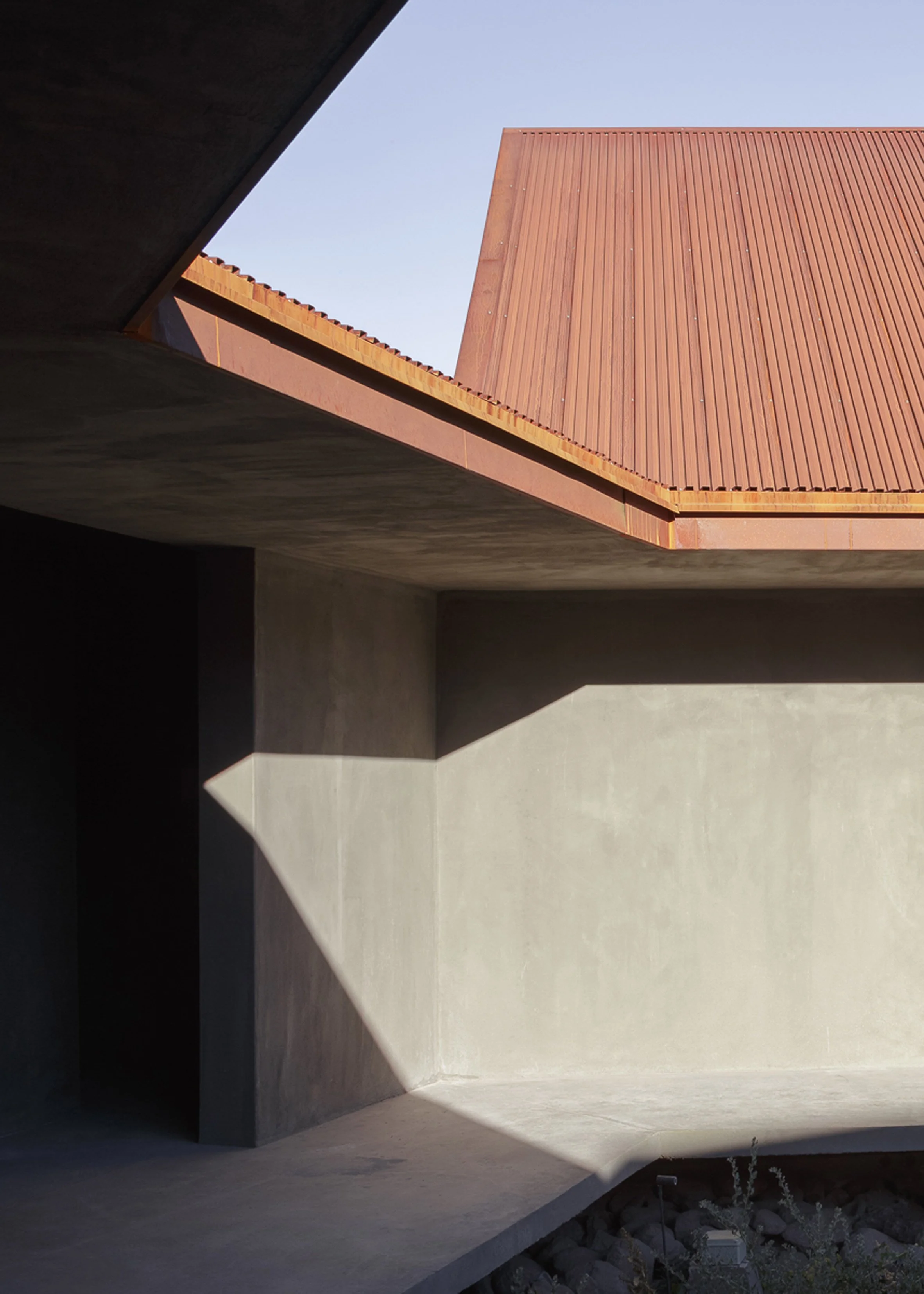 center-interpretation-desert-emilio-marin-juan-carlos-lopez-architecture-residential-chile_dezeen_2364_col_9.jpg