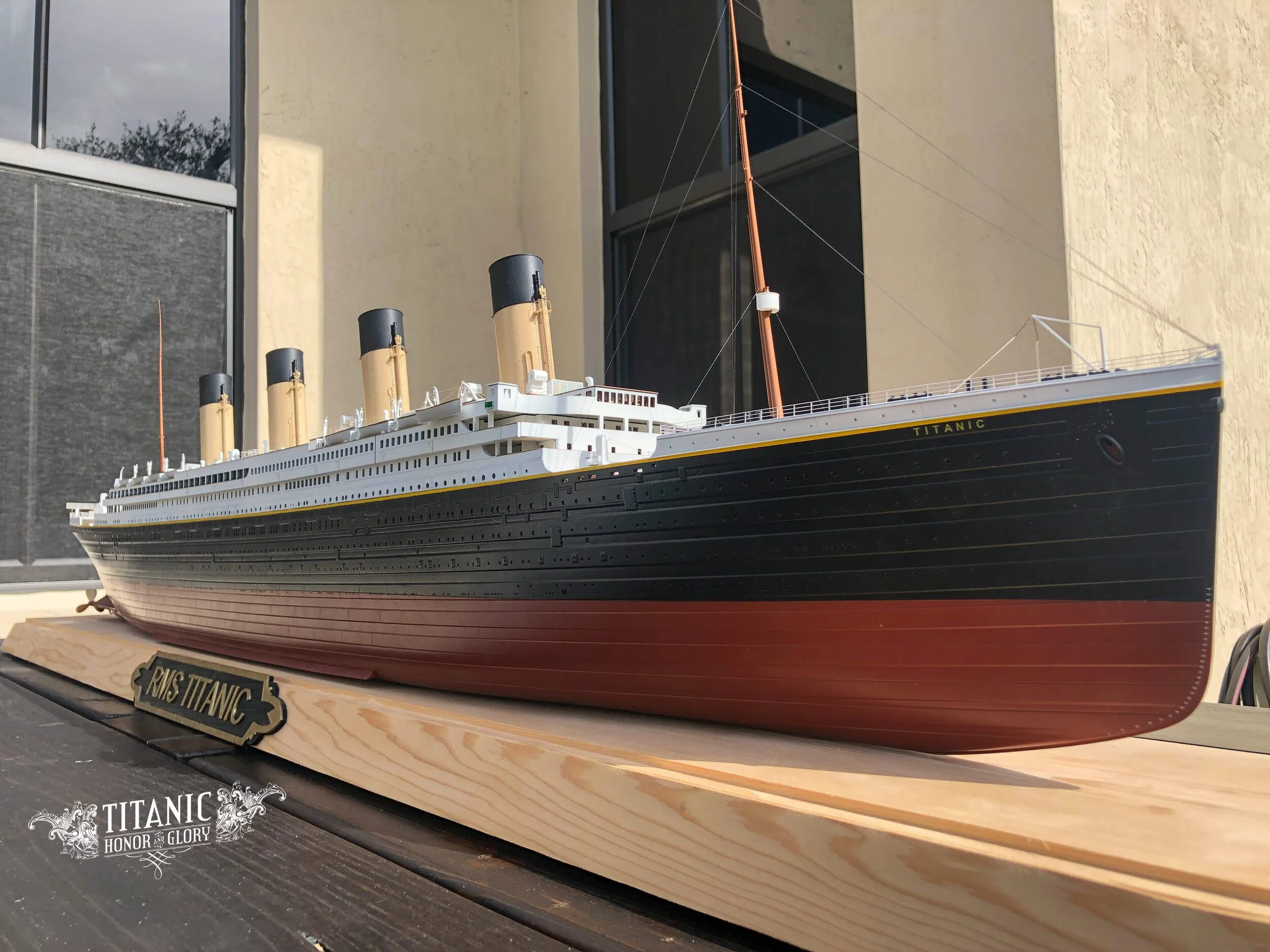 titanic toy
