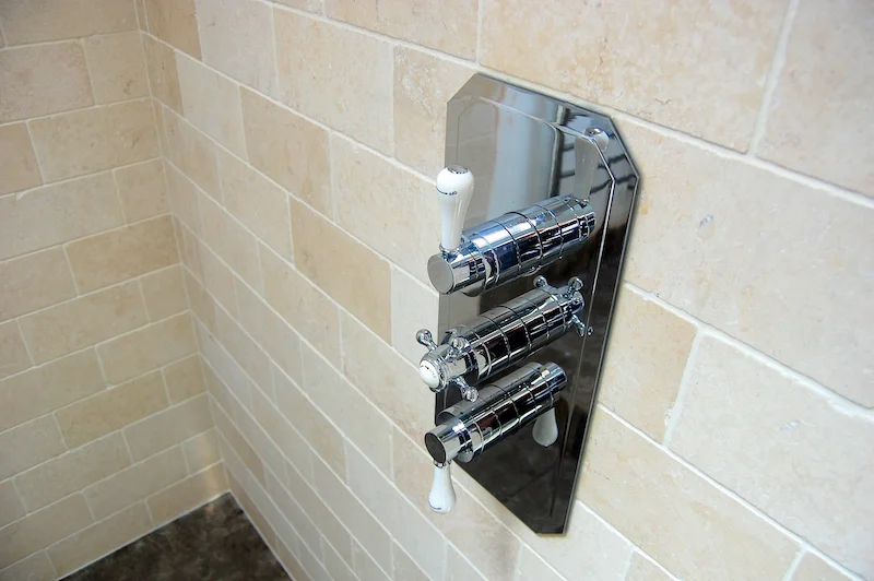 Making wonders of small bathrooms...