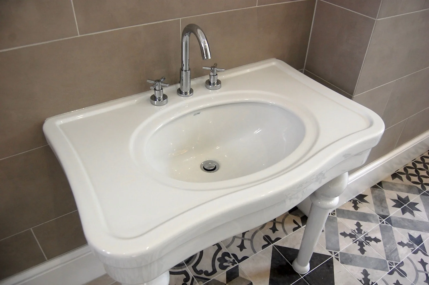 Traditional bathroom in Richmond - 2.jpg