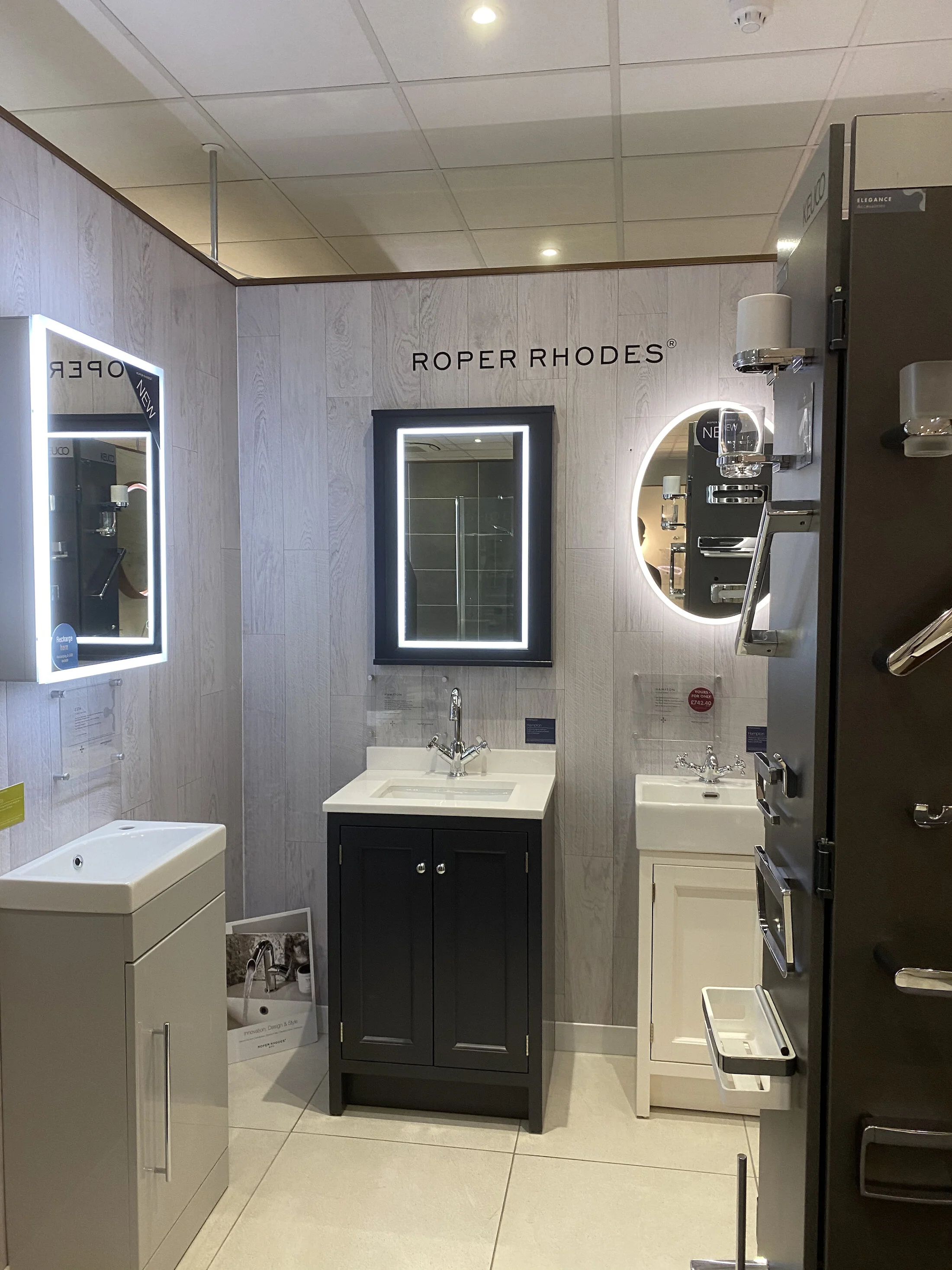 Mirrors & Cabinets on Display - 5.jpeg