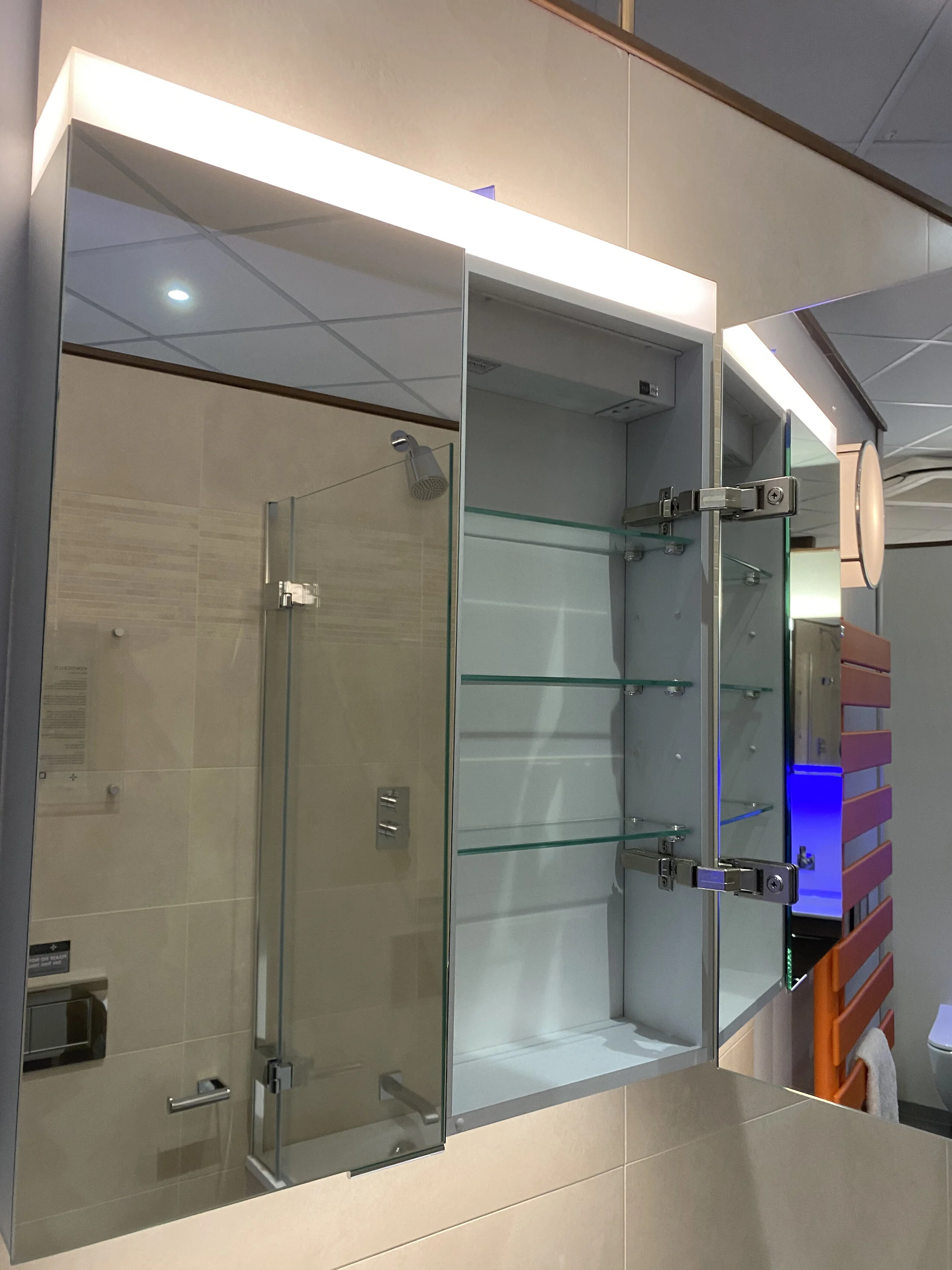 Mirrors & Cabinets on Display - 12.jpeg