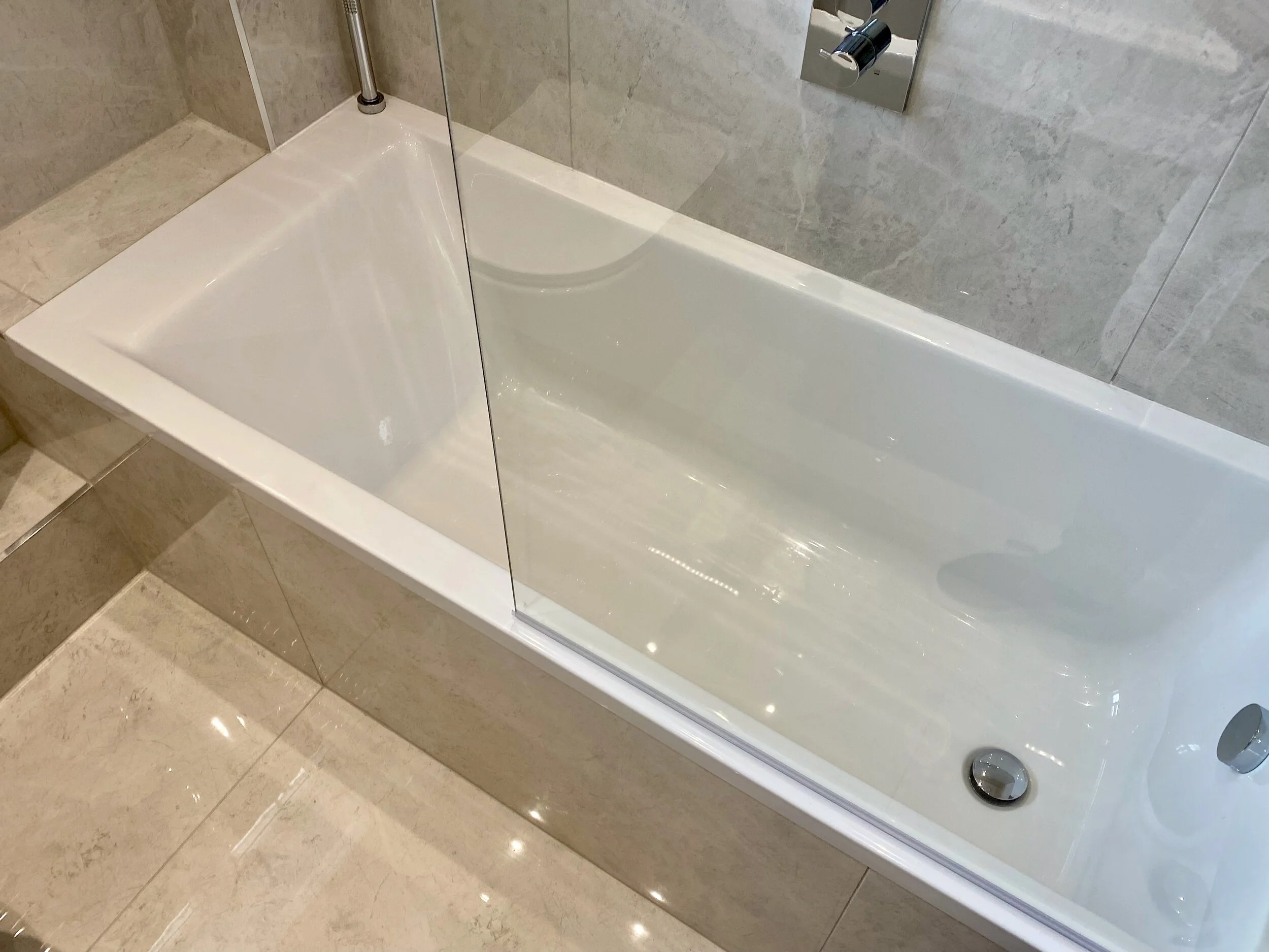 Family Bathroom Yateley Sandhurst - 3.jpeg