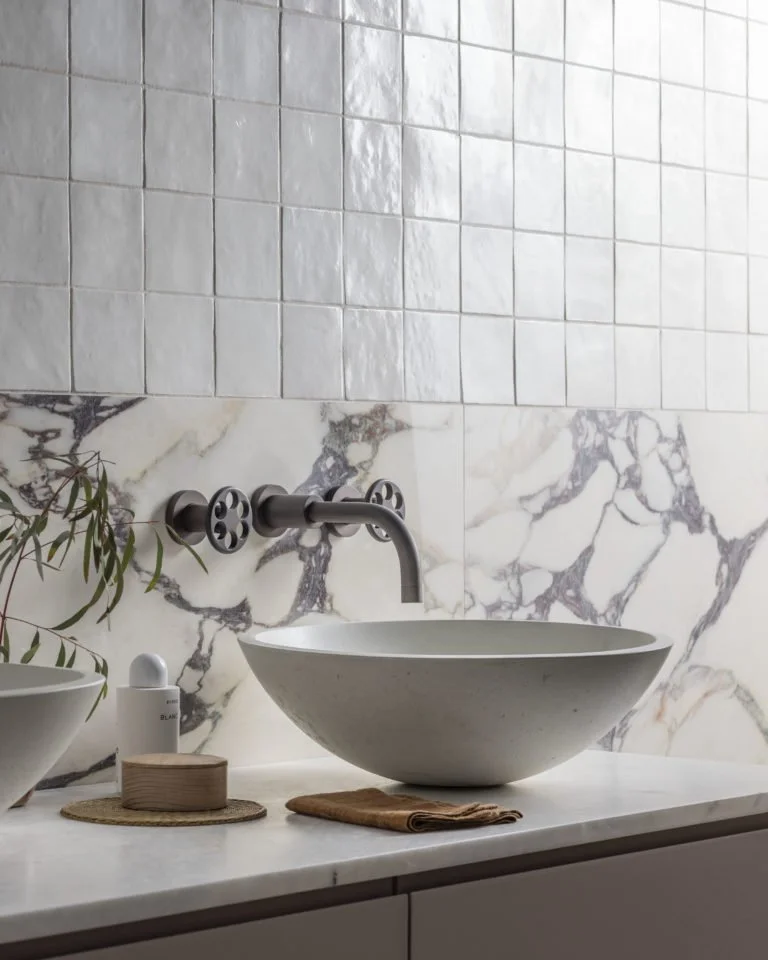 Violetta Nouveau Gloss Marble Effect Porcelain £70.80.jpeg